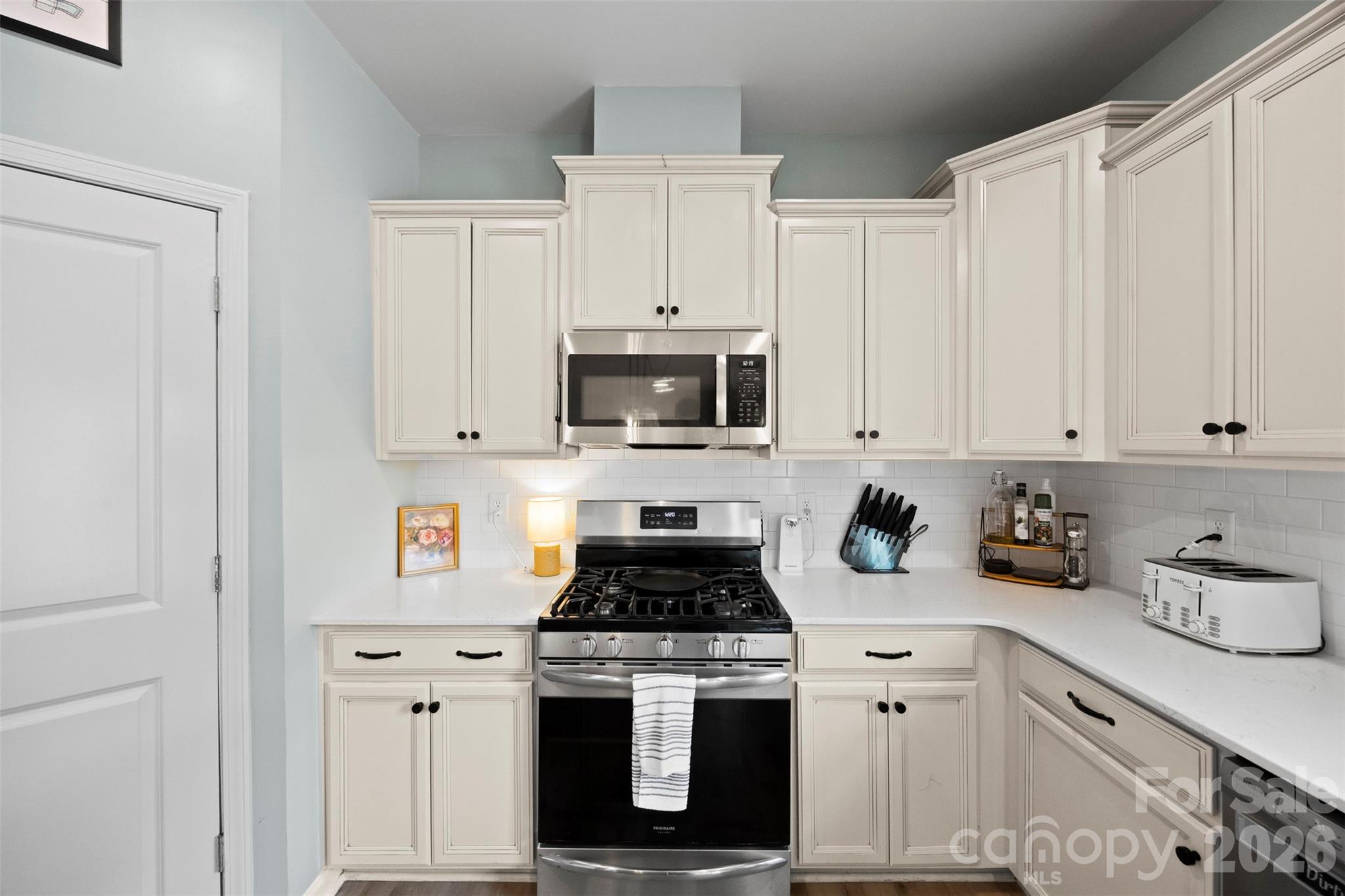 1742 Loggerhead Drive — Lancaster