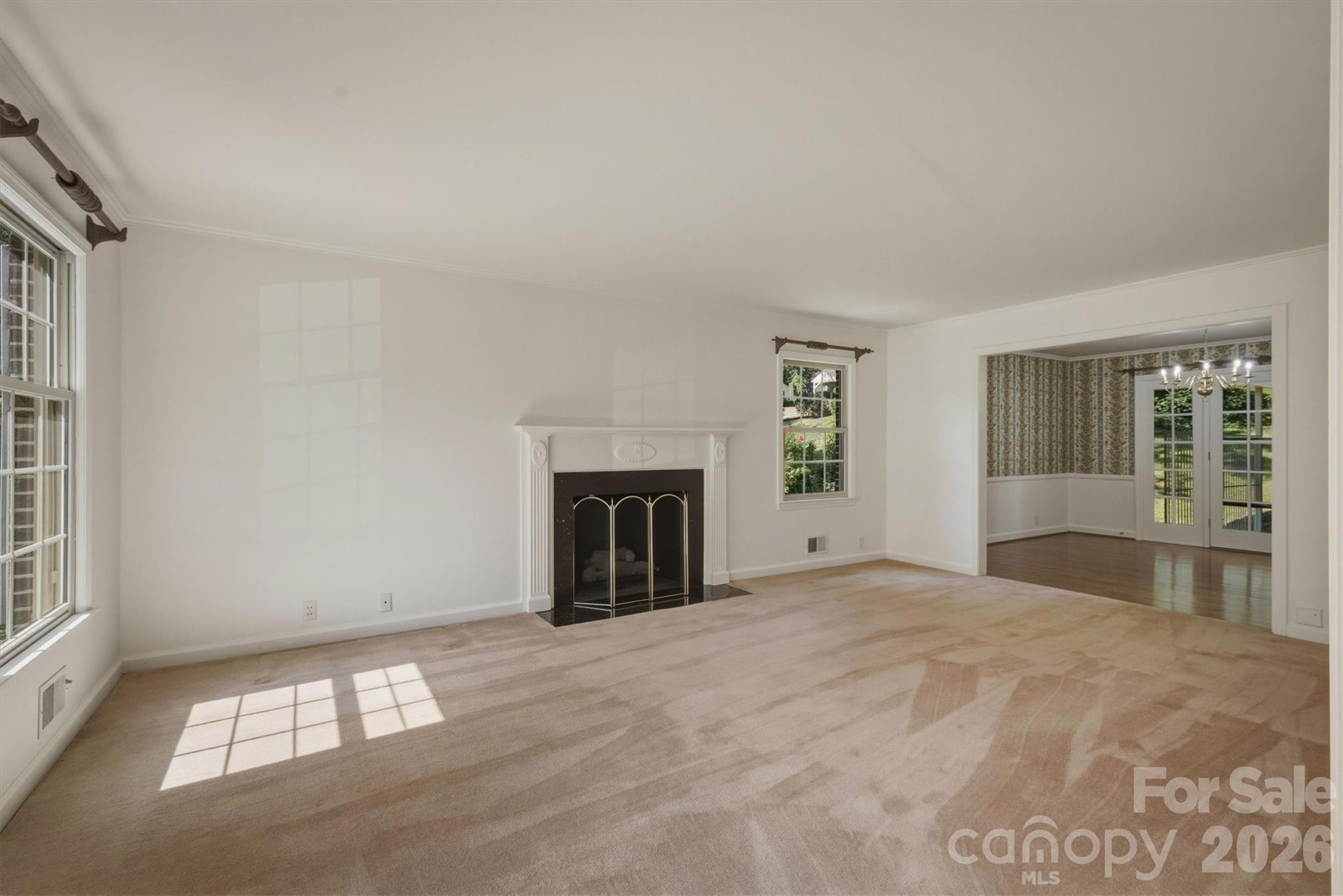 102 Woodland Drive — Morganton