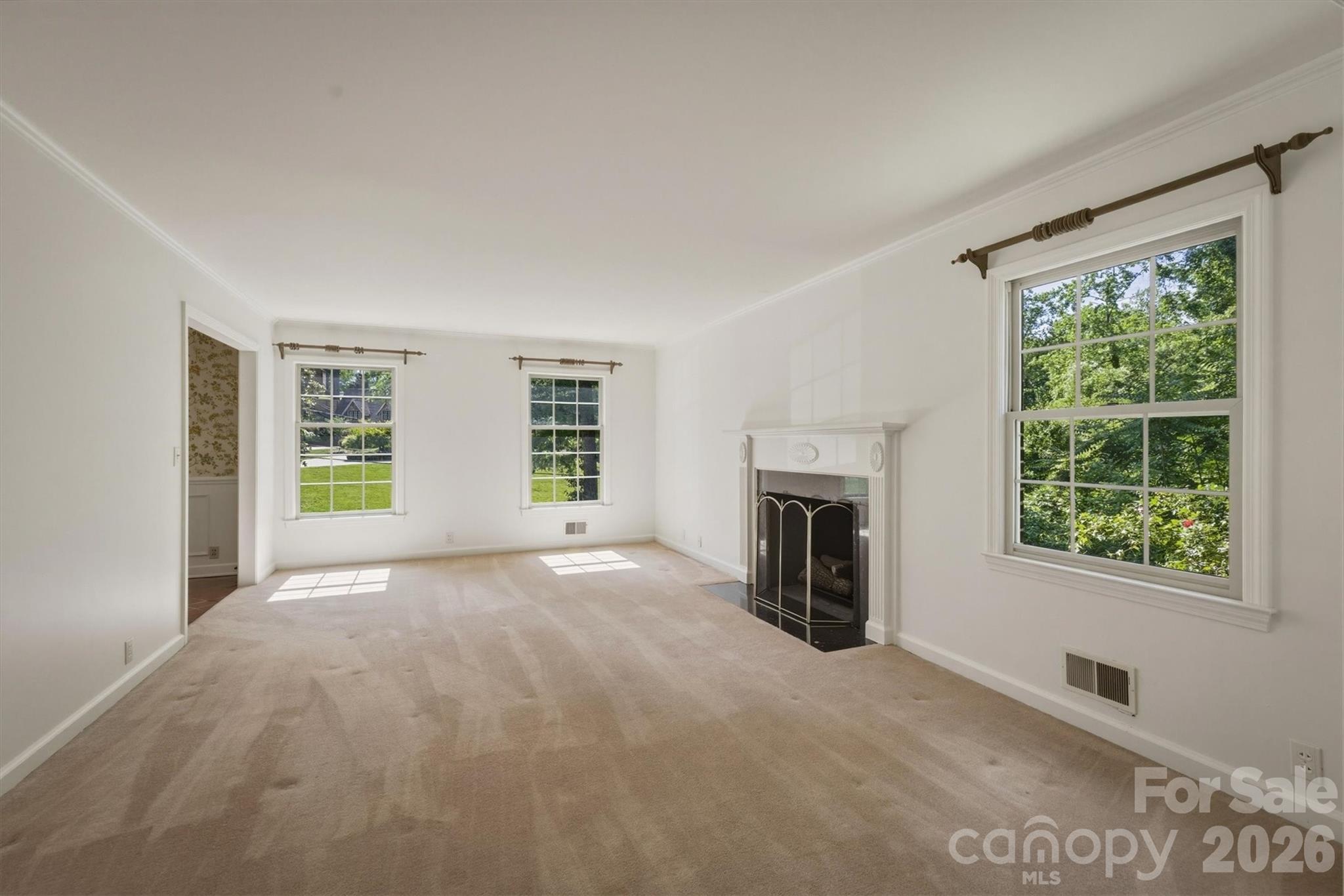 102 Woodland Drive — Morganton