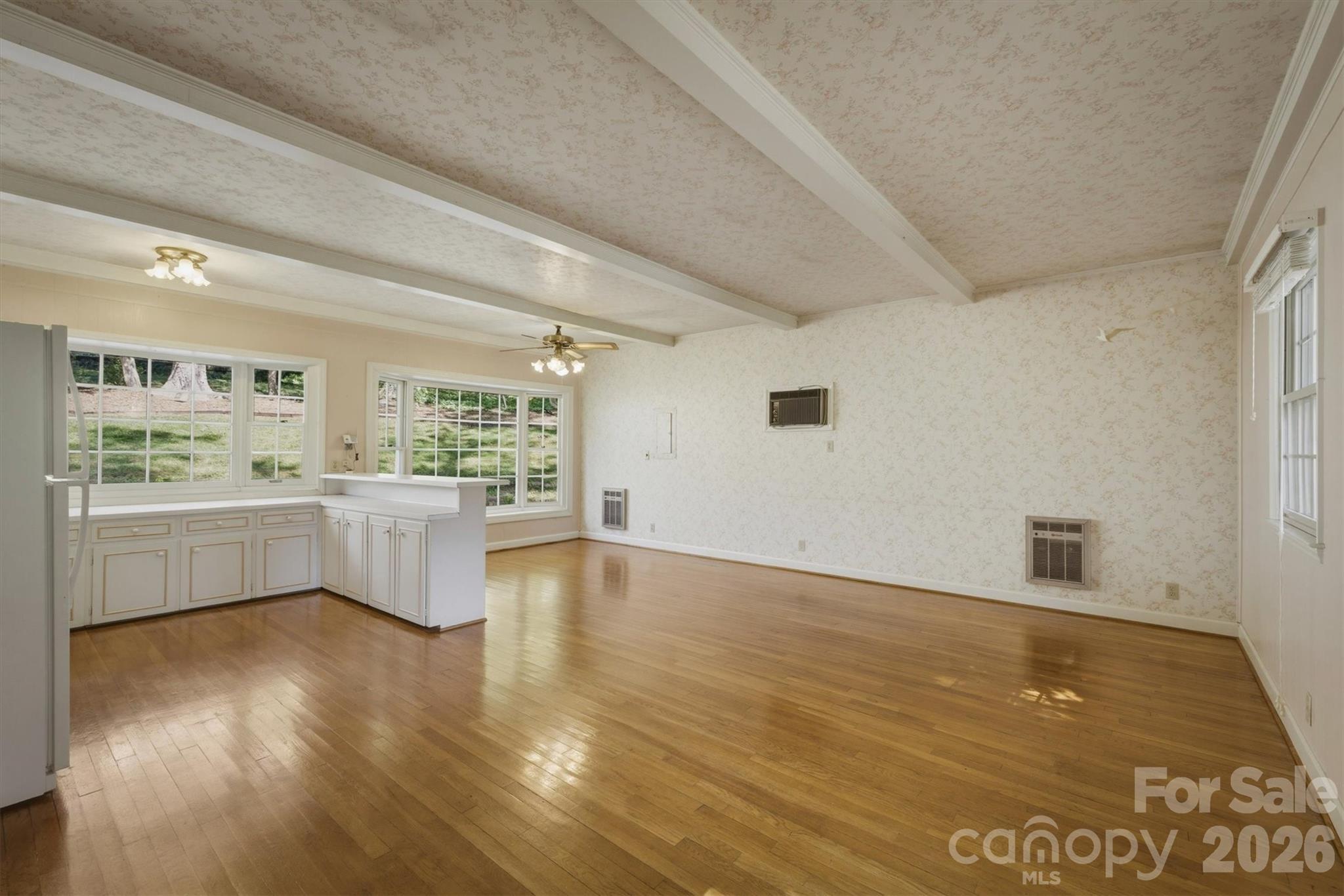 102 Woodland Drive — Morganton