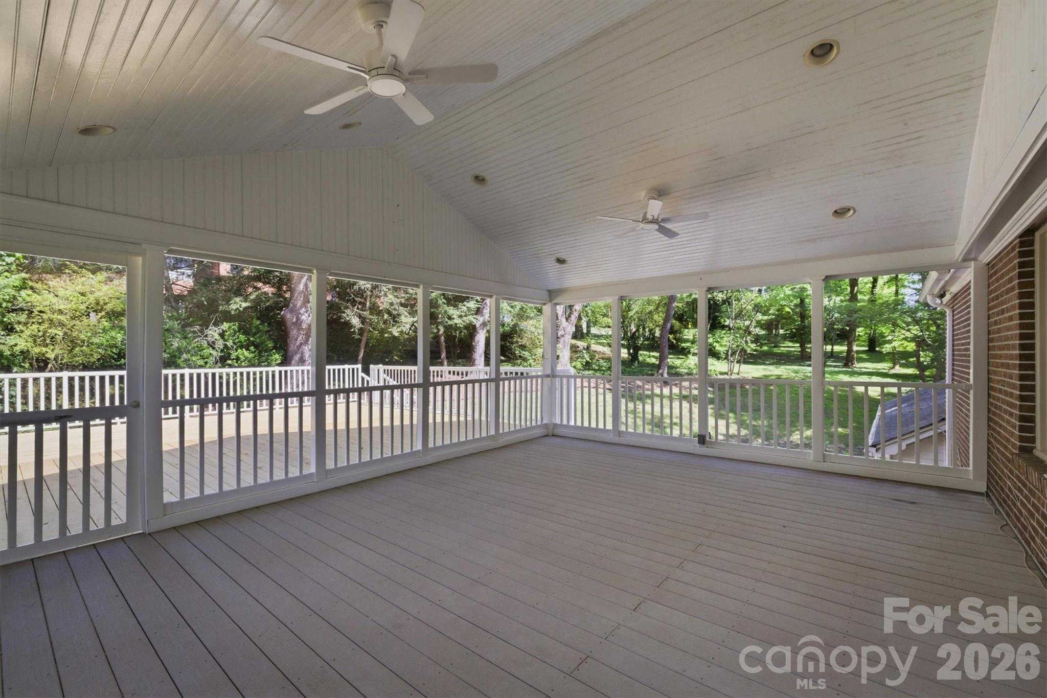 102 Woodland Drive — Morganton