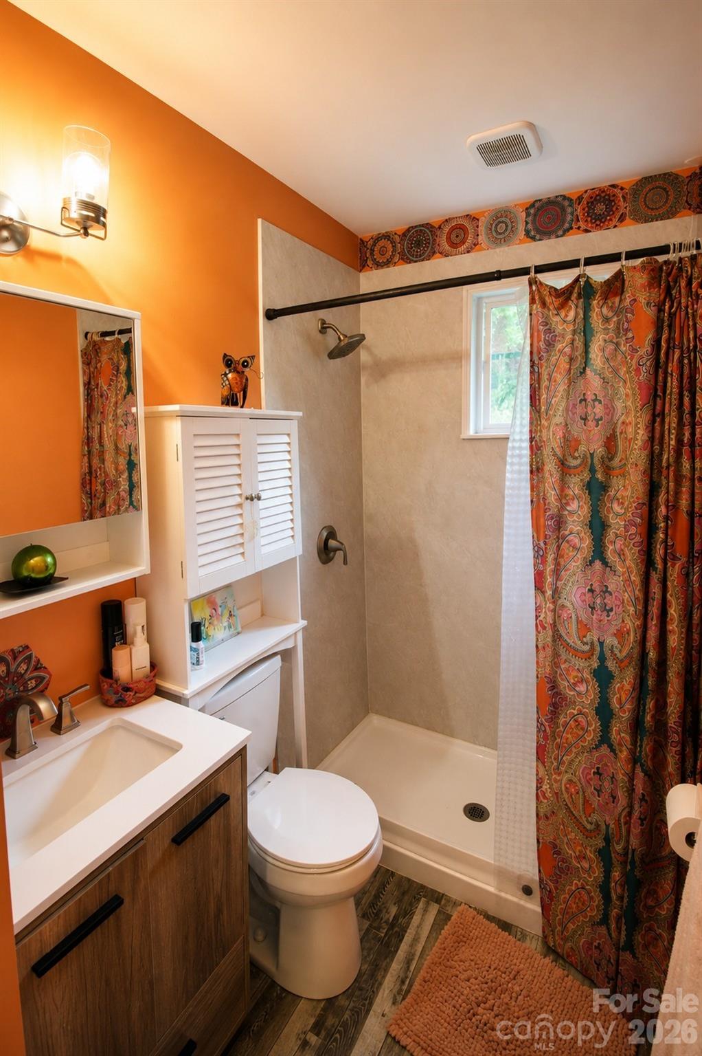 1122 Zion Court — Charlotte