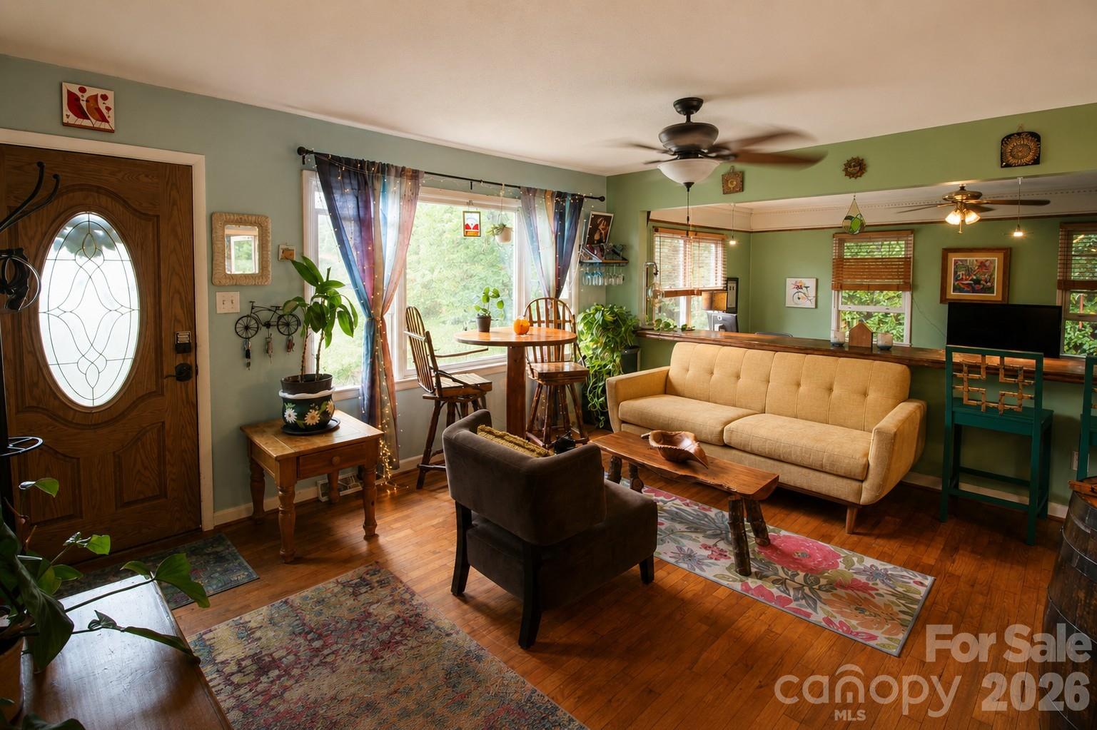 1122 Zion Court — Charlotte