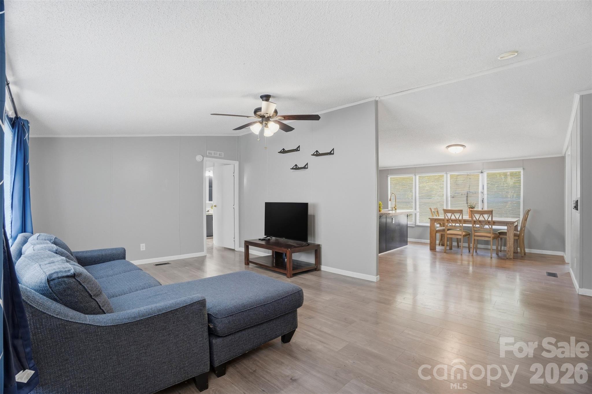 8755 Carroll Street — Hickory