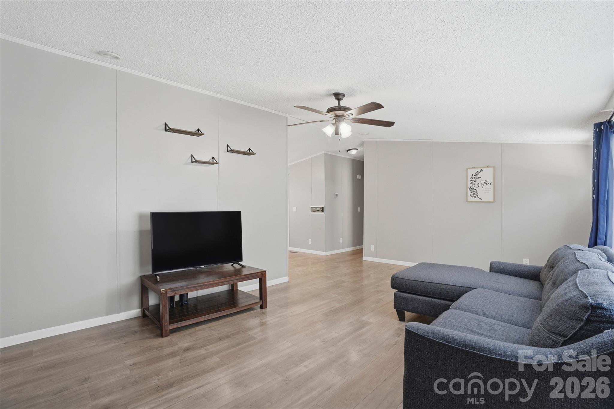 8755 Carroll Street — Hickory