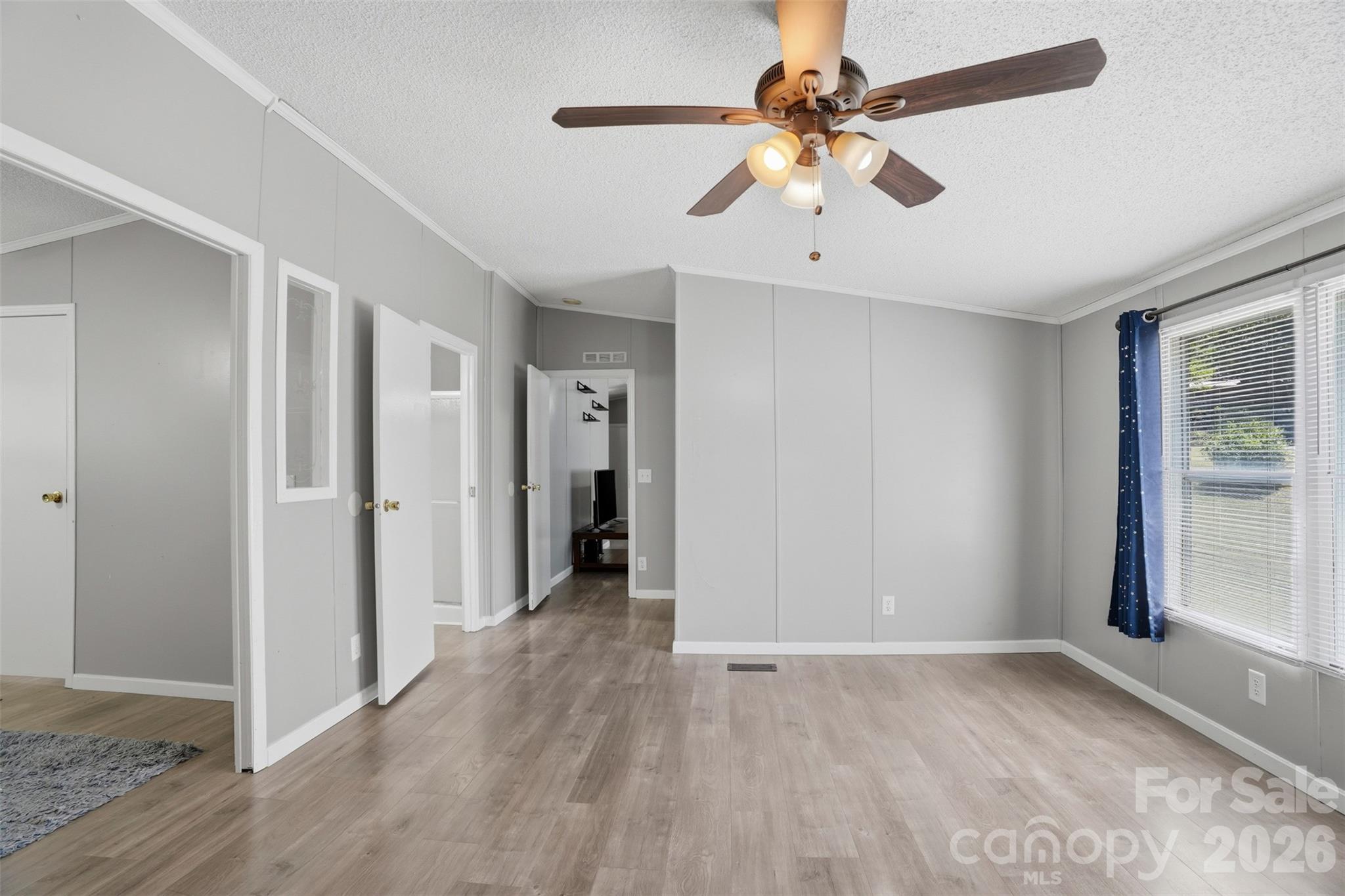 8755 Carroll Street — Hickory