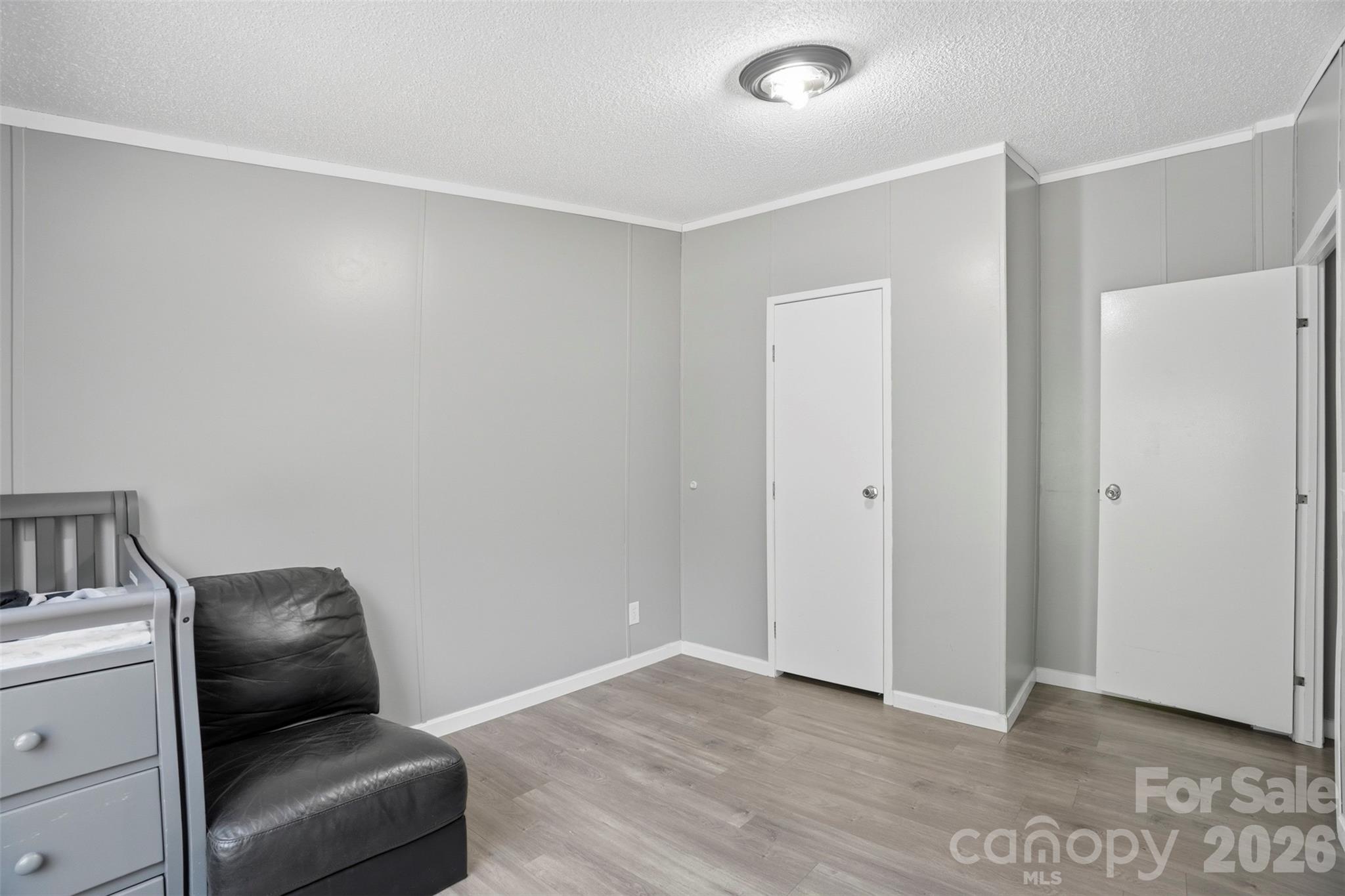 8755 Carroll Street — Hickory