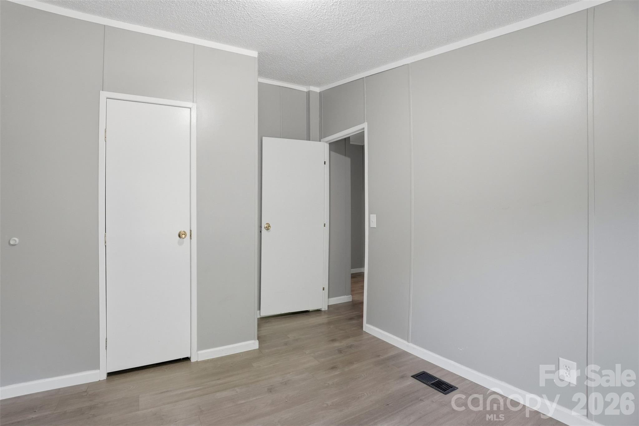 8755 Carroll Street — Hickory