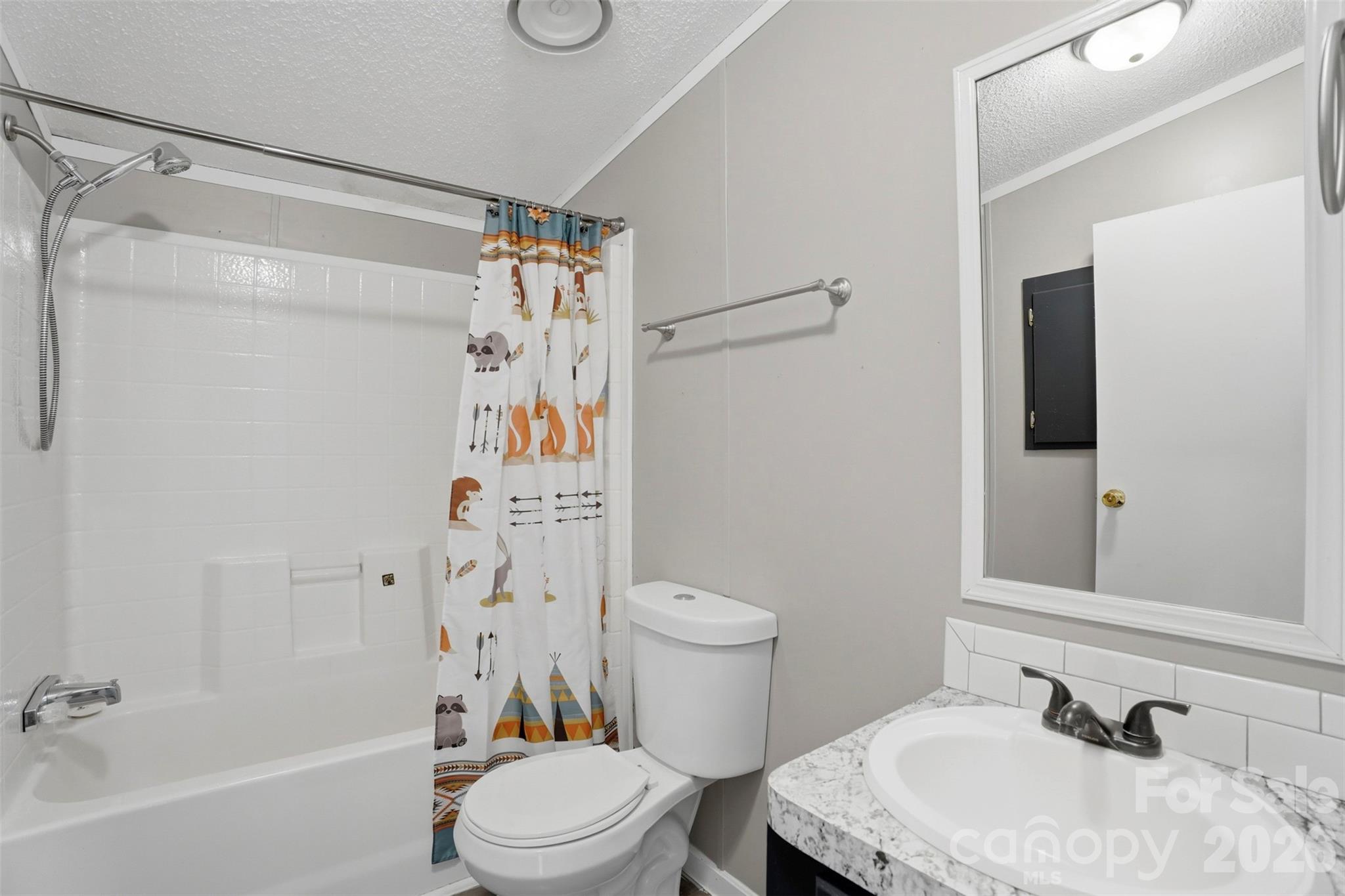 8755 Carroll Street — Hickory