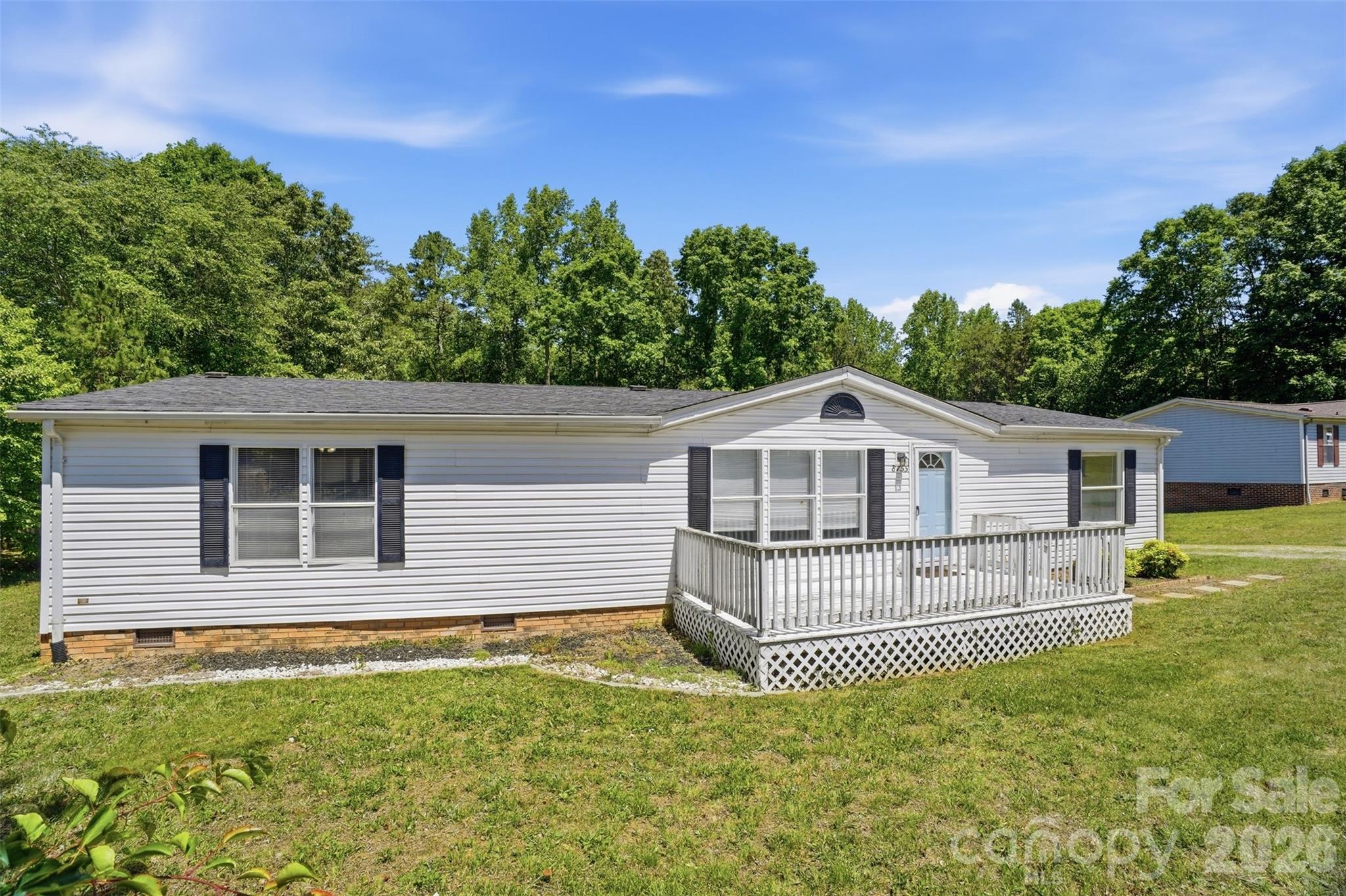 8755 Carroll Street — Hickory