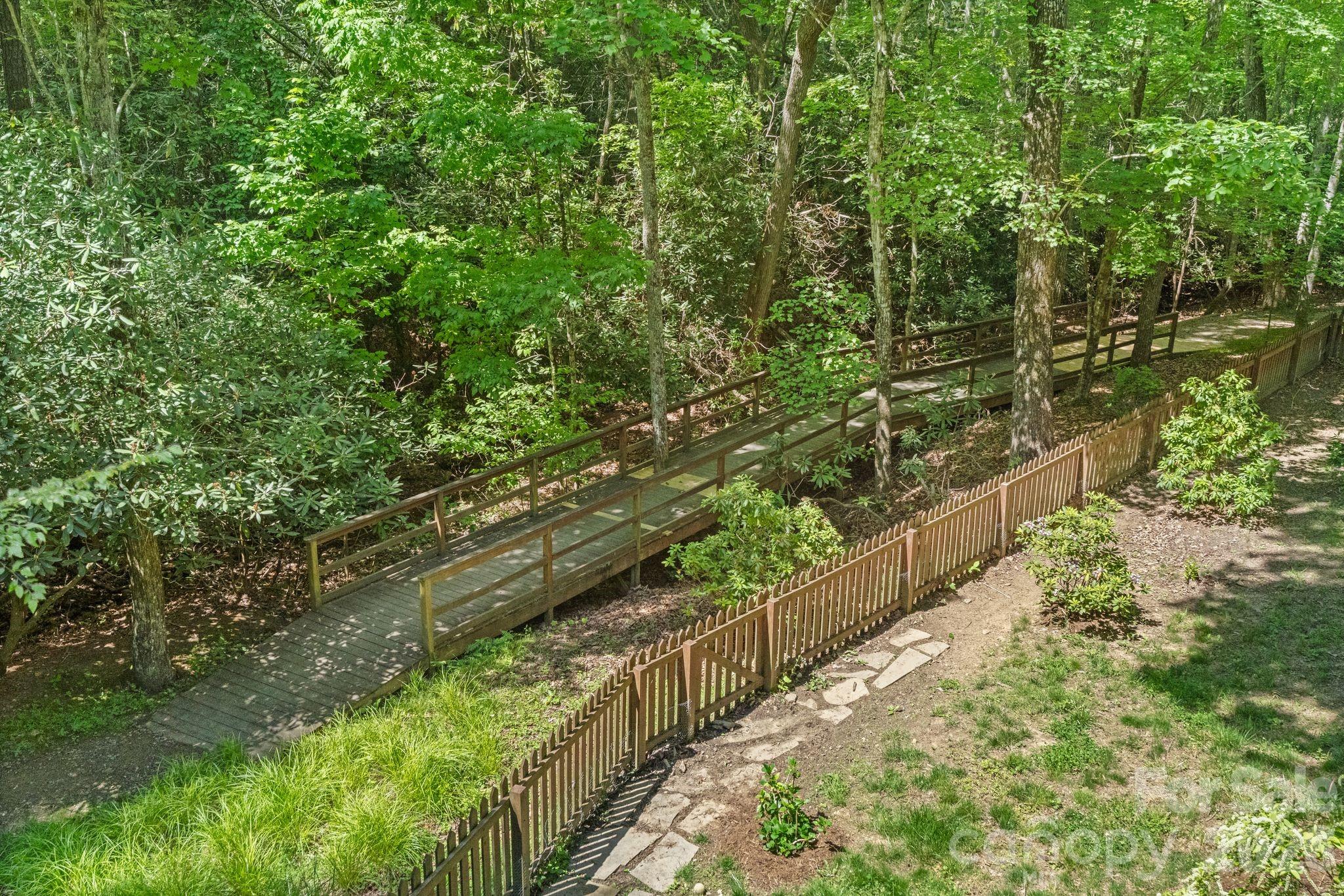 11 Blue Damsel Court — Biltmore Lake