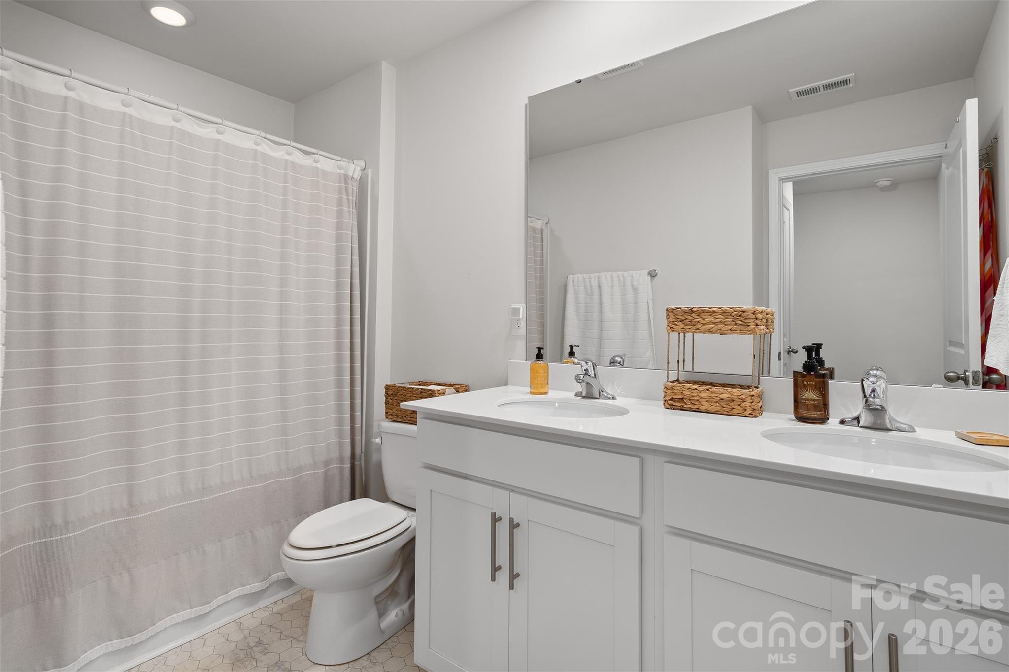 129 Valleywood Drive — Waynesville