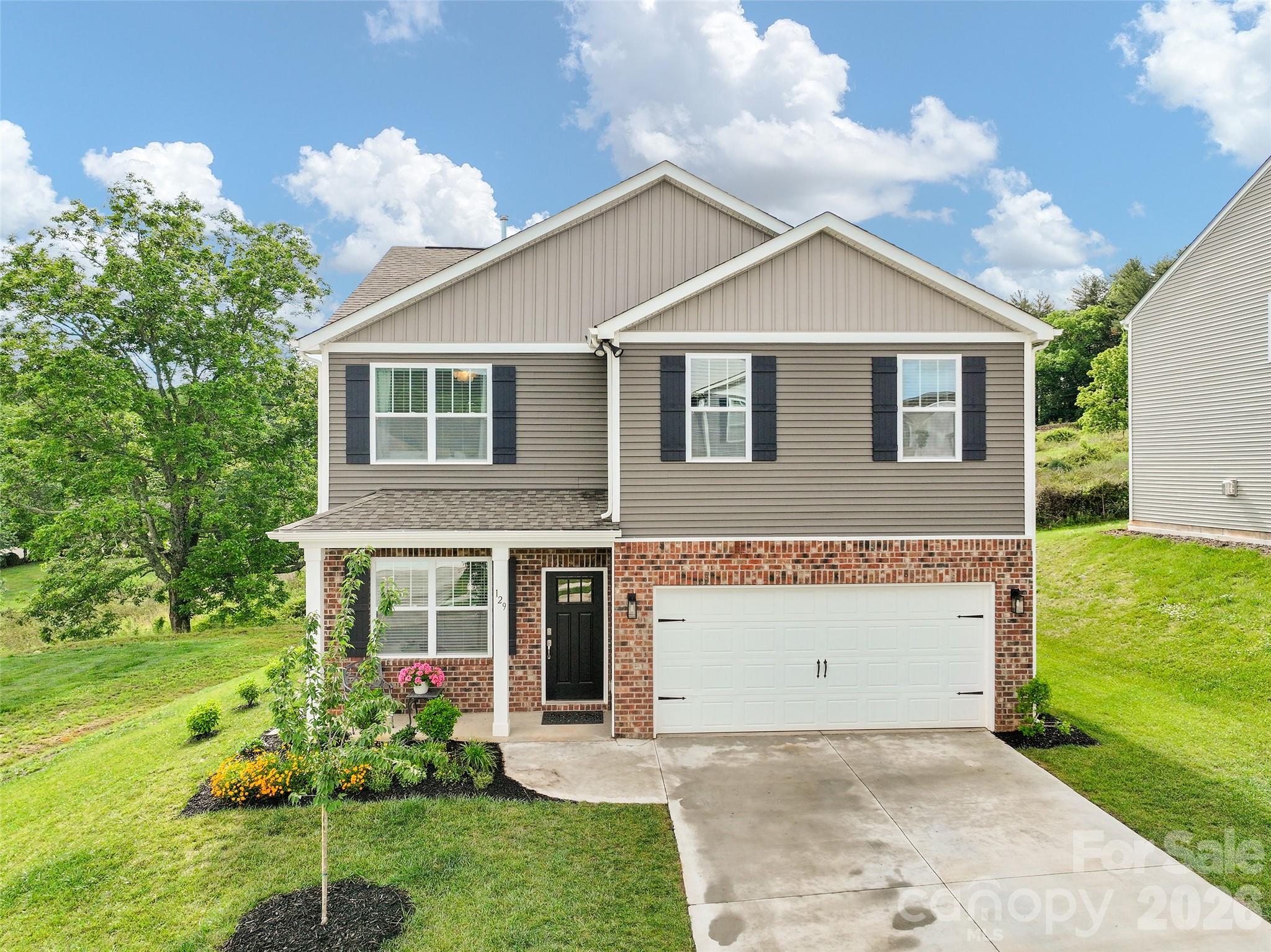 129 Valleywood Drive — Waynesville