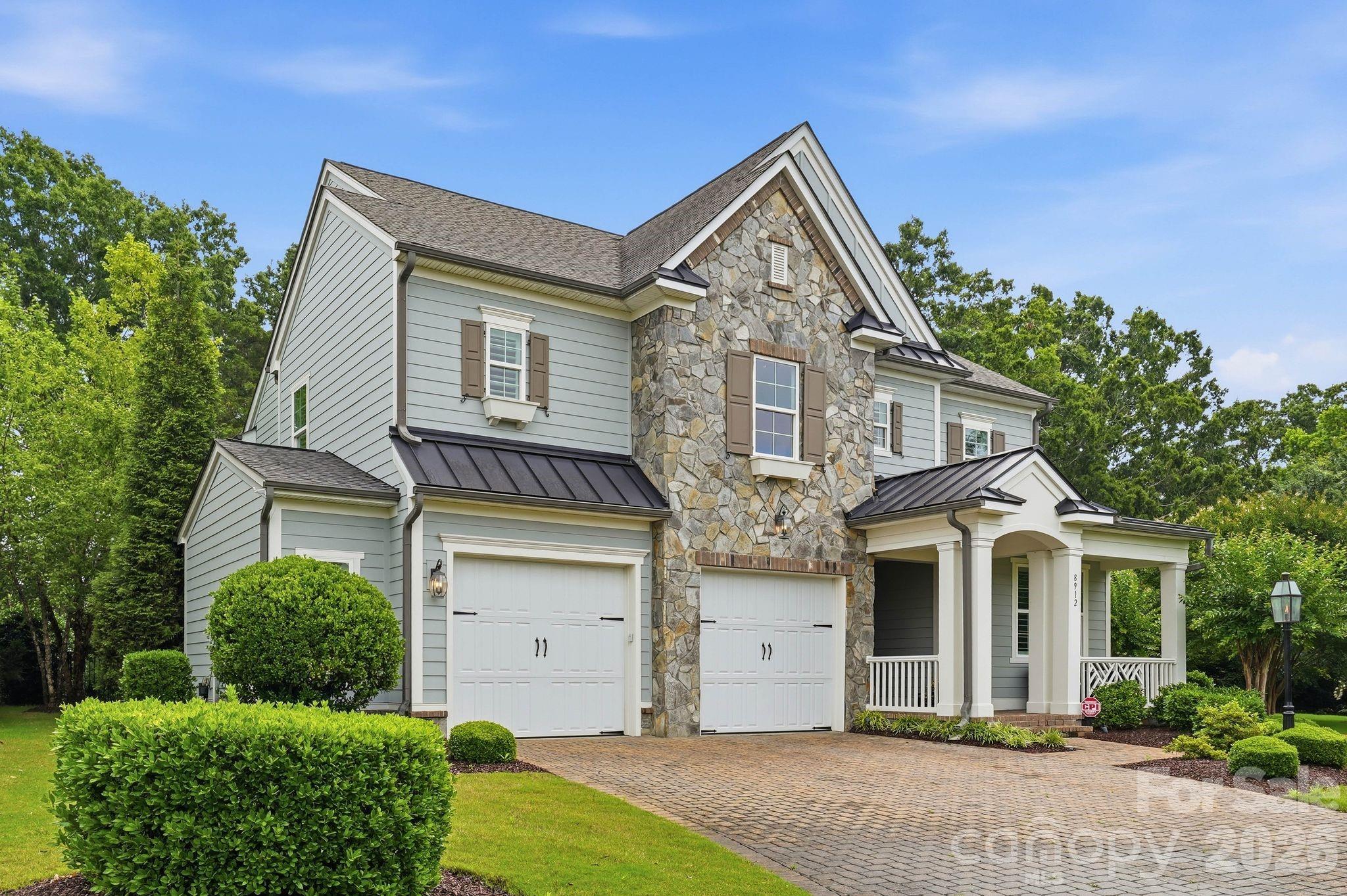 8912 Blakeney Drive — Charlotte