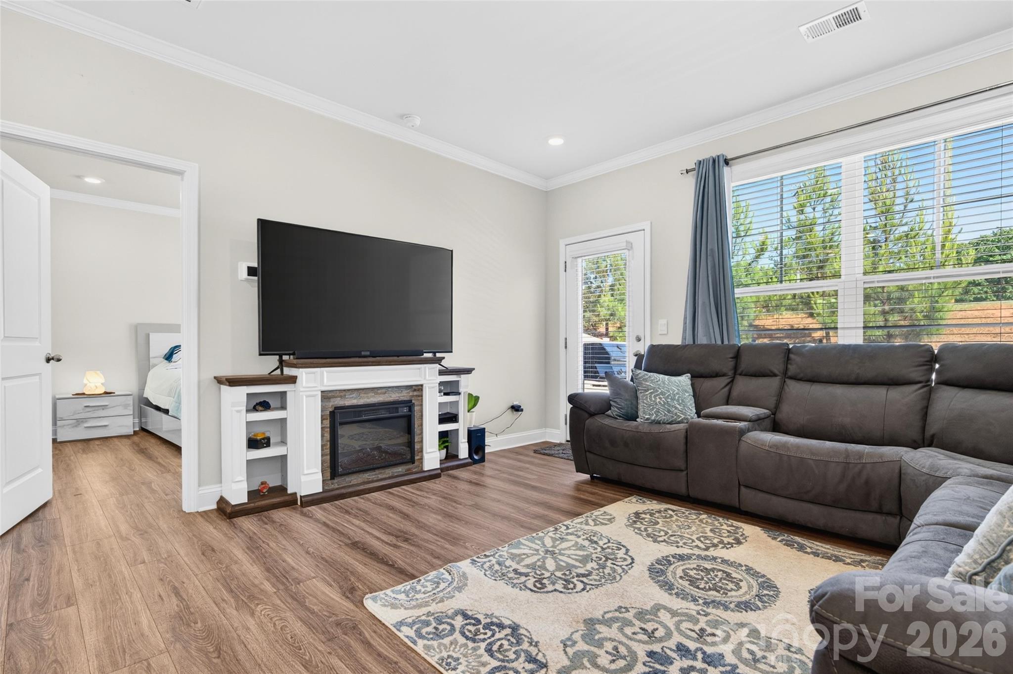 4192 Steel Way — Sherrills Ford