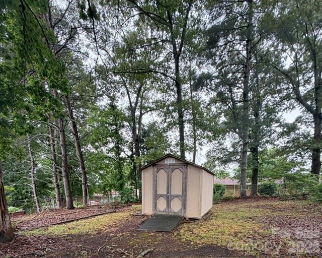 1450 3rd Street — Hickory
