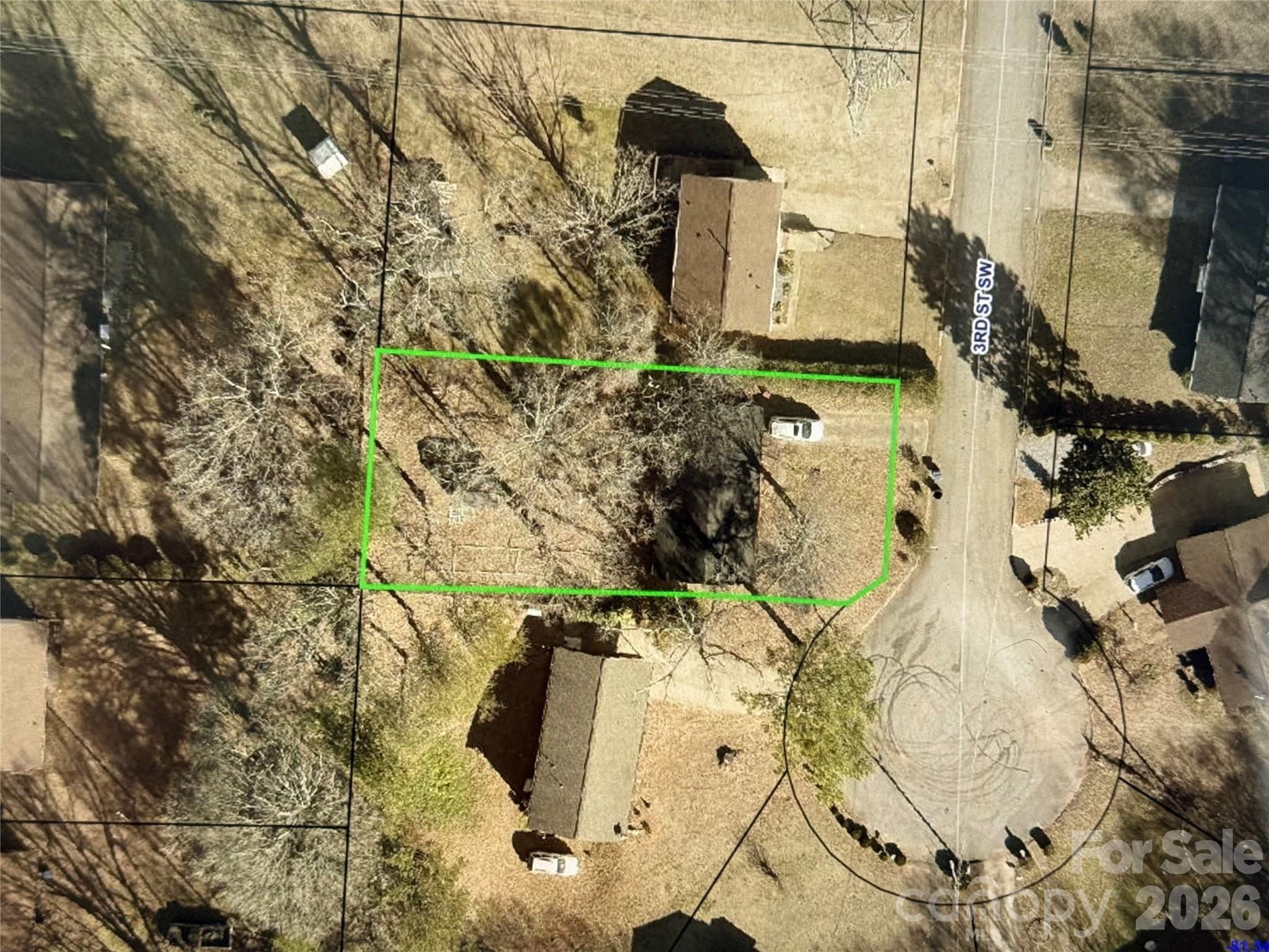 1450 3rd Street — Hickory