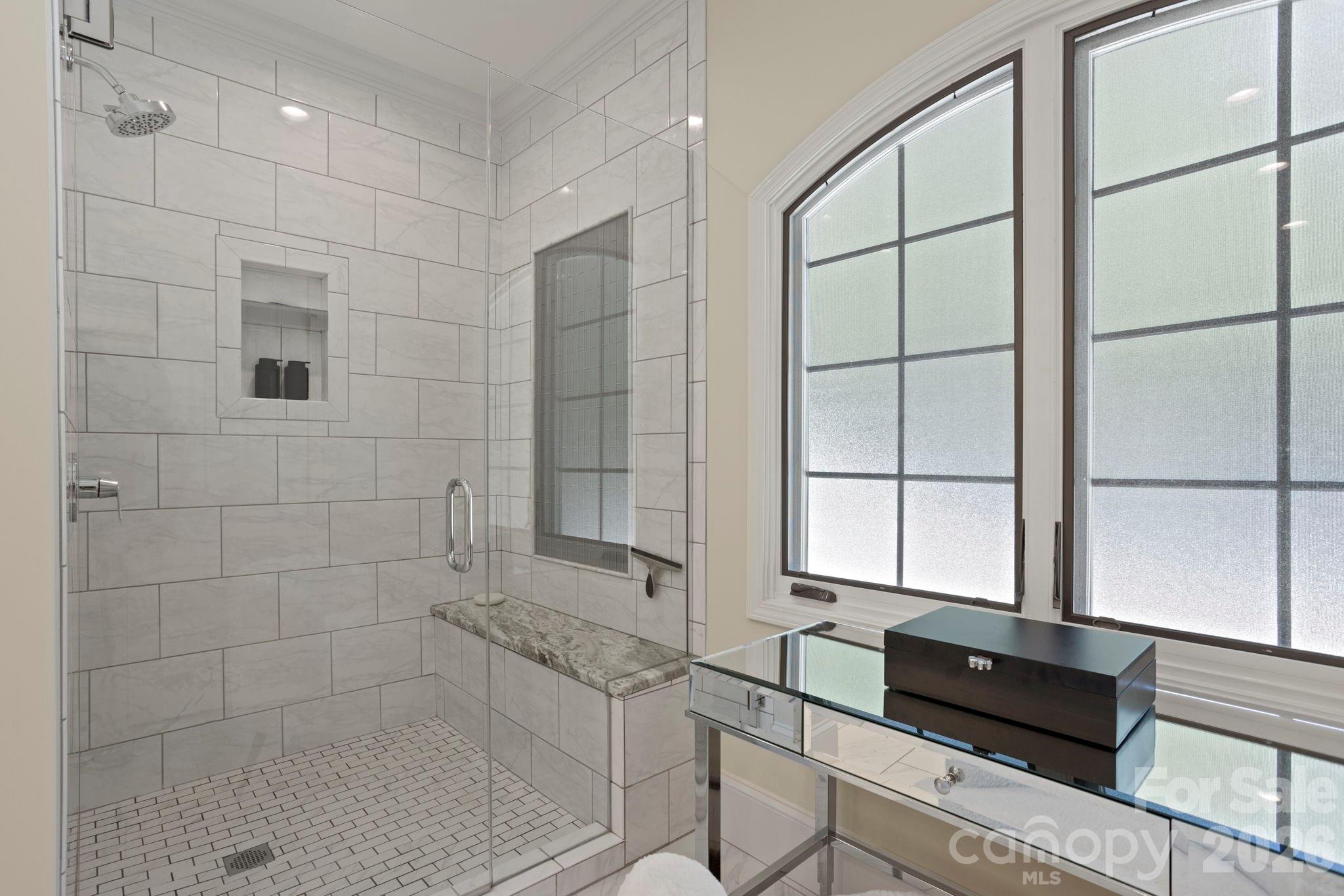 20 Fernridge Court — Flat Rock