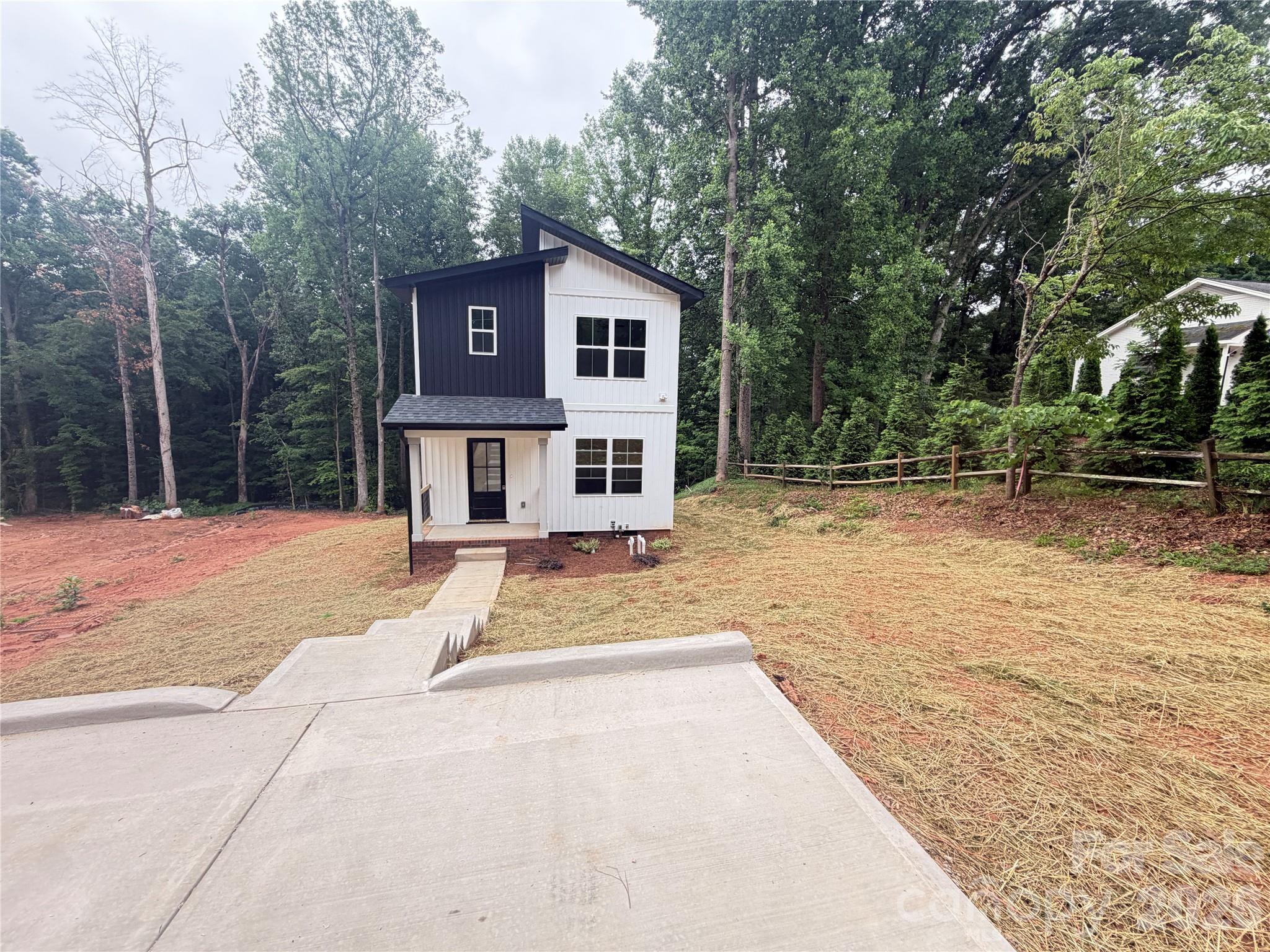 345 Rumple Street — Troutman