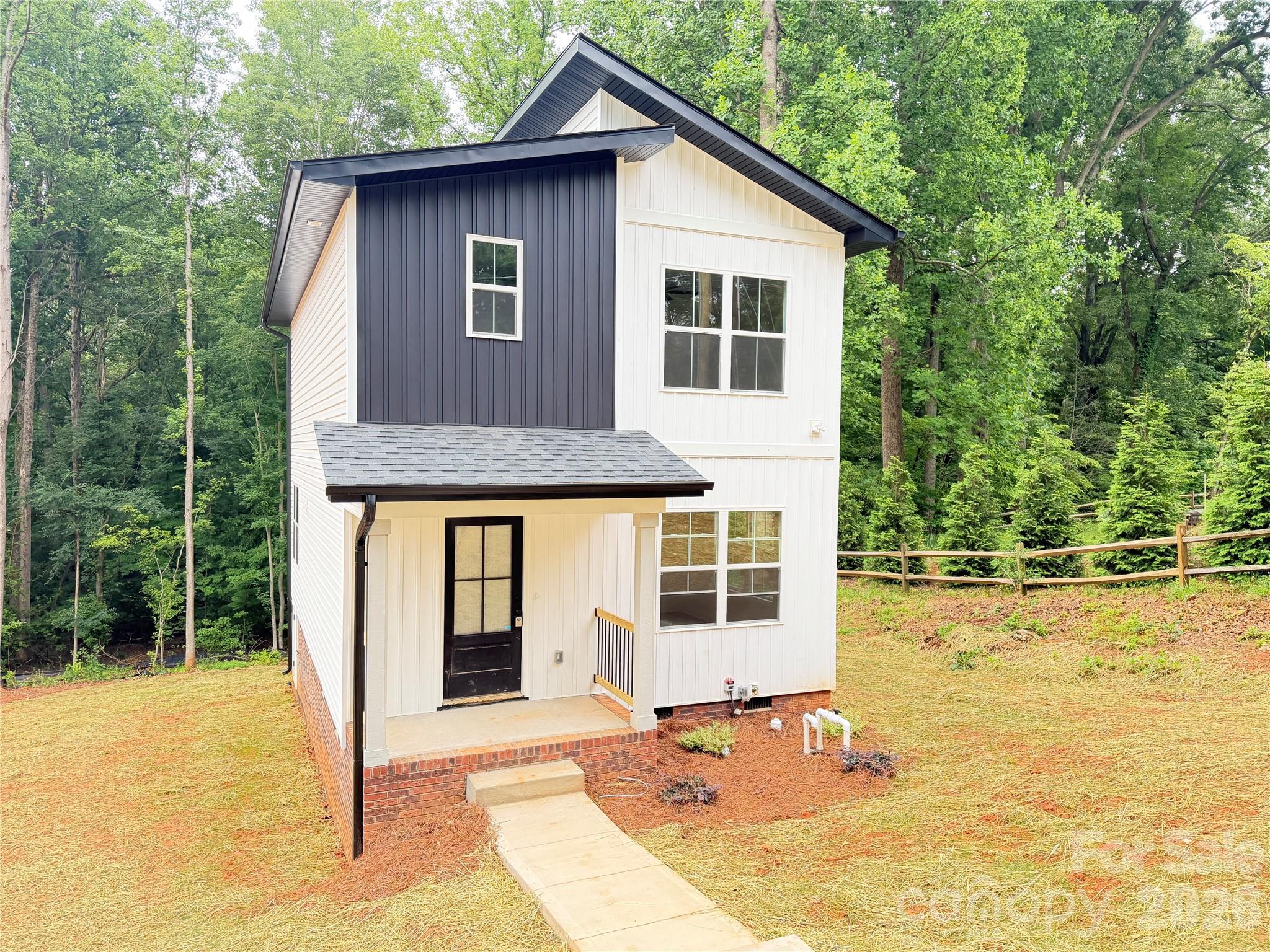345 Rumple Street — Troutman