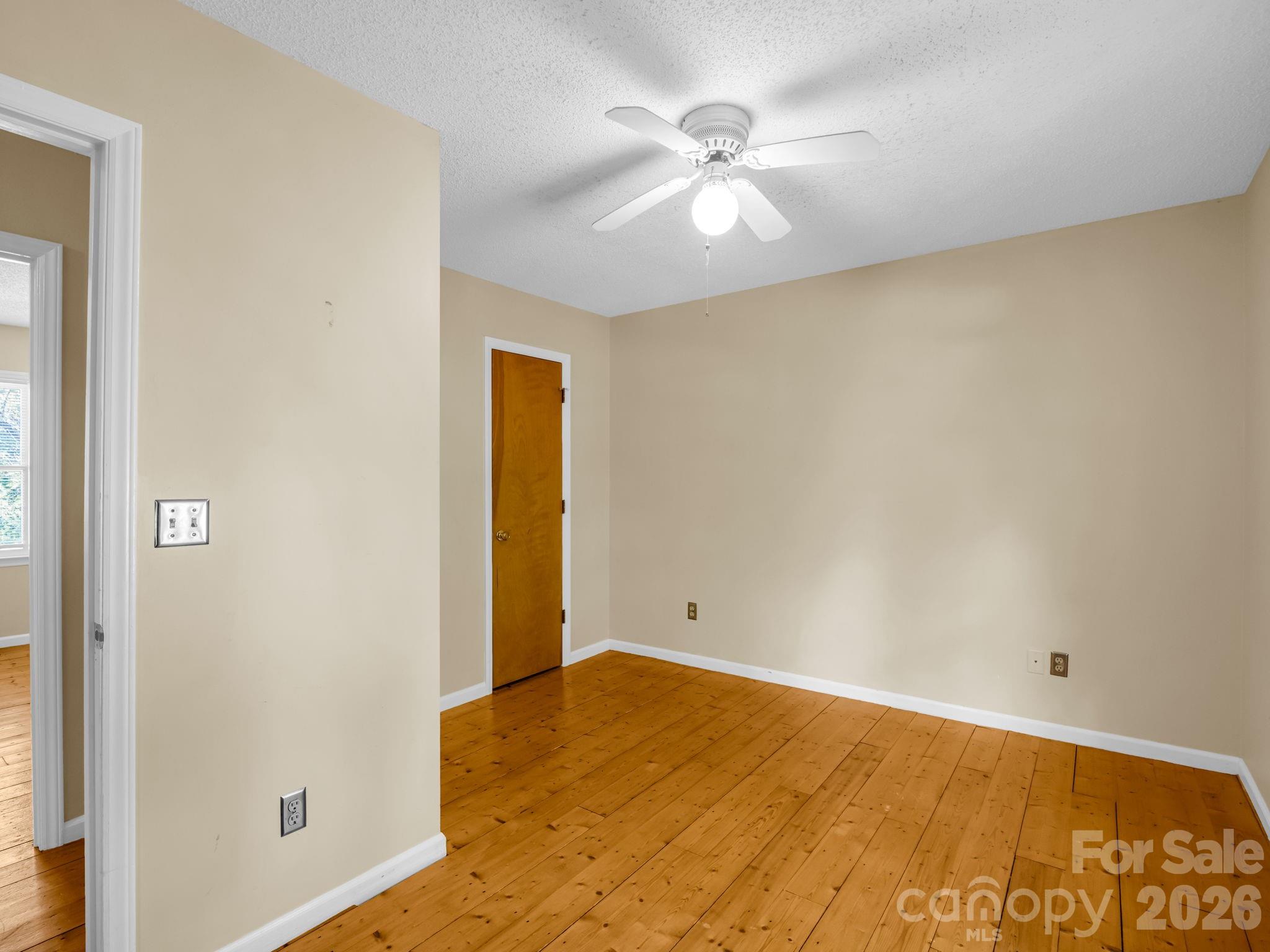 255 & 257 Crescent Street — Saluda