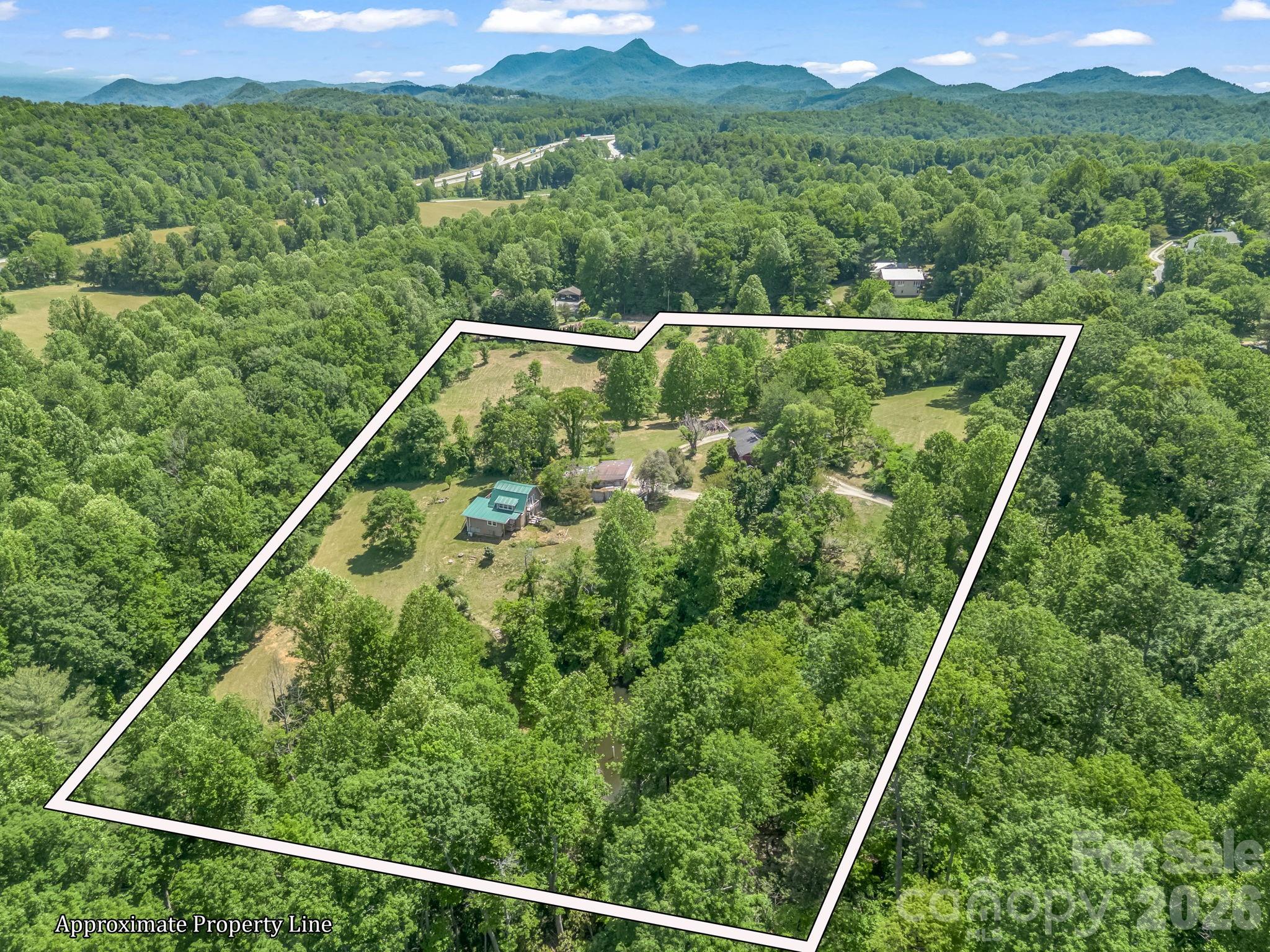 255 & 257 Crescent Street — Saluda