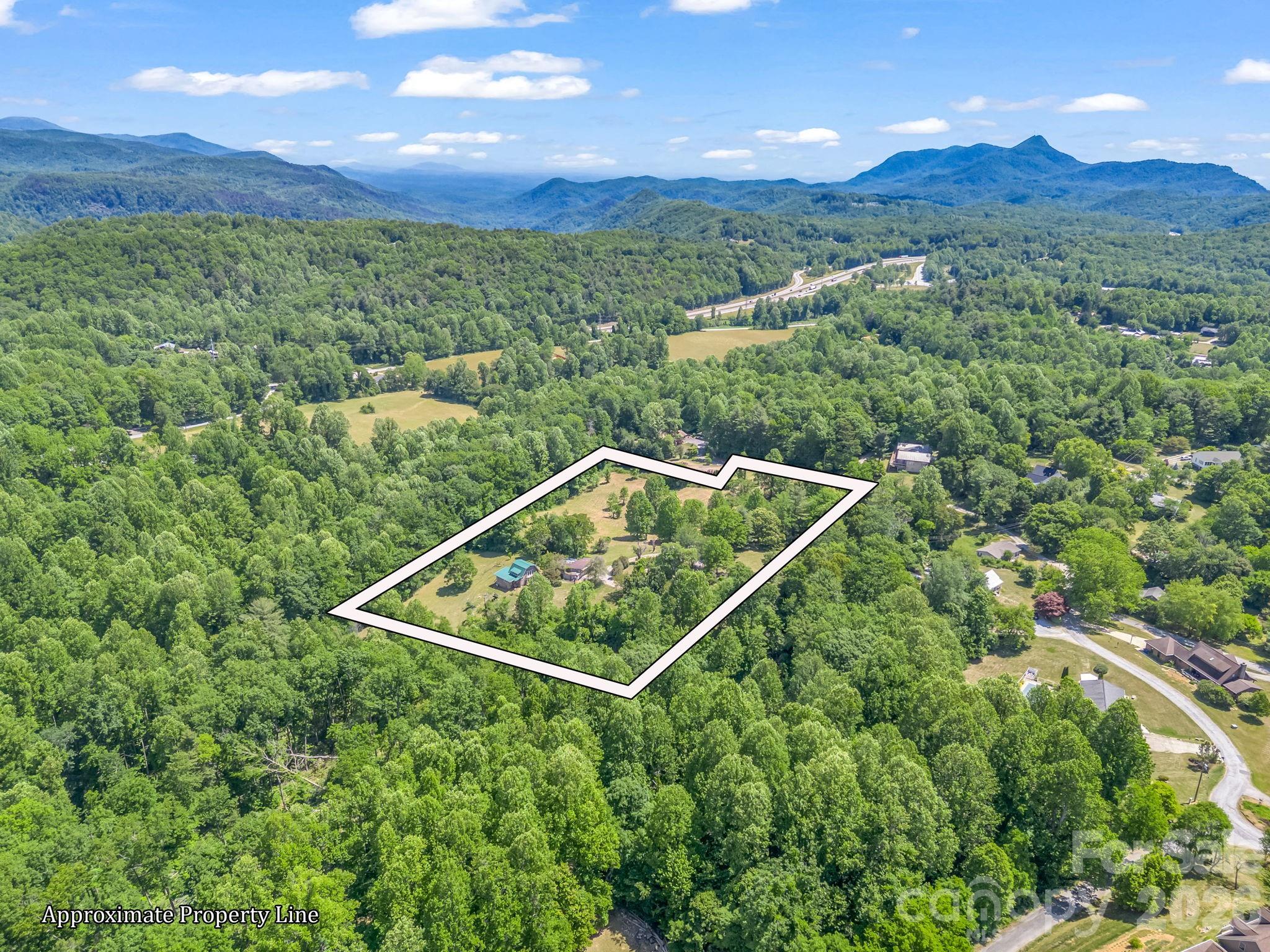 255 & 257 Crescent Street — Saluda