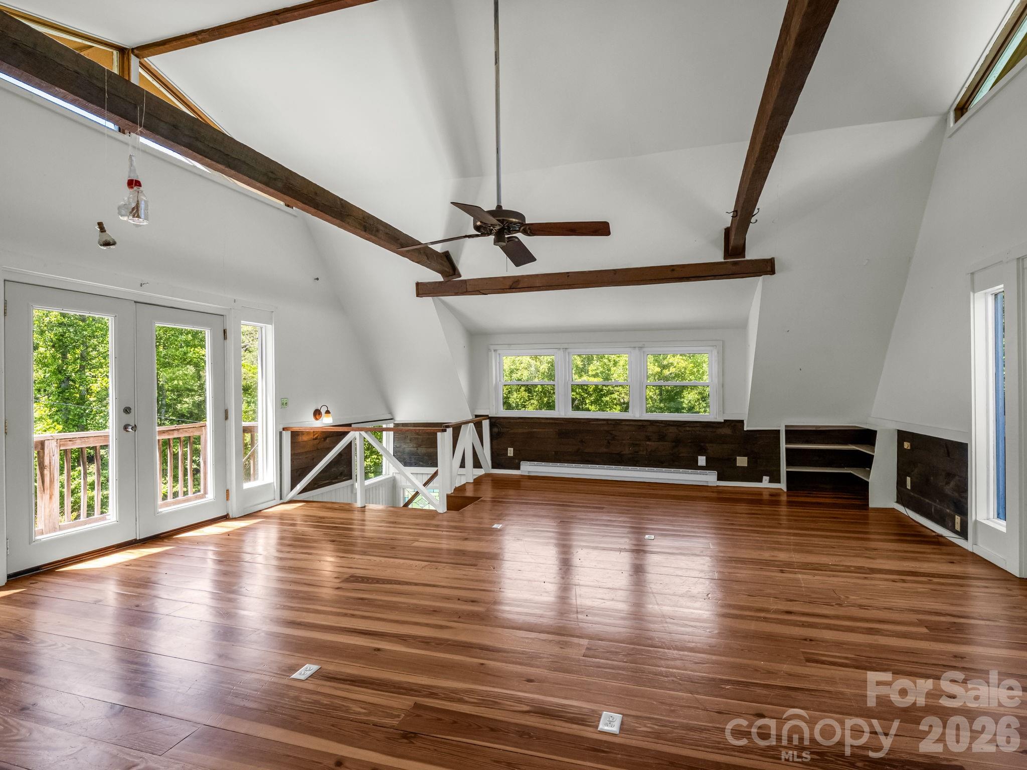 255 & 257 Crescent Street — Saluda