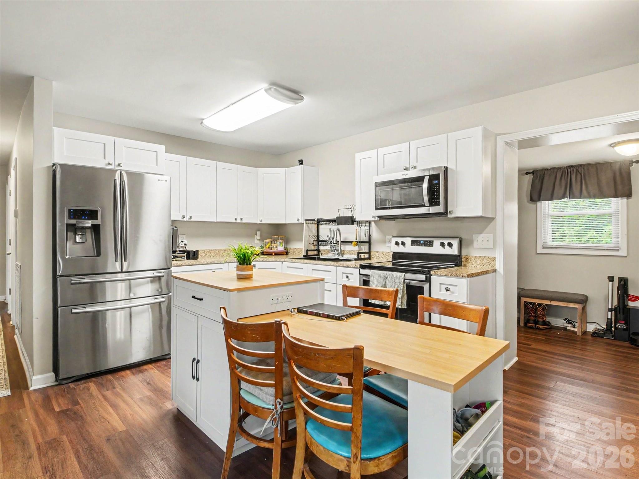 325 Amber Court SW — Concord