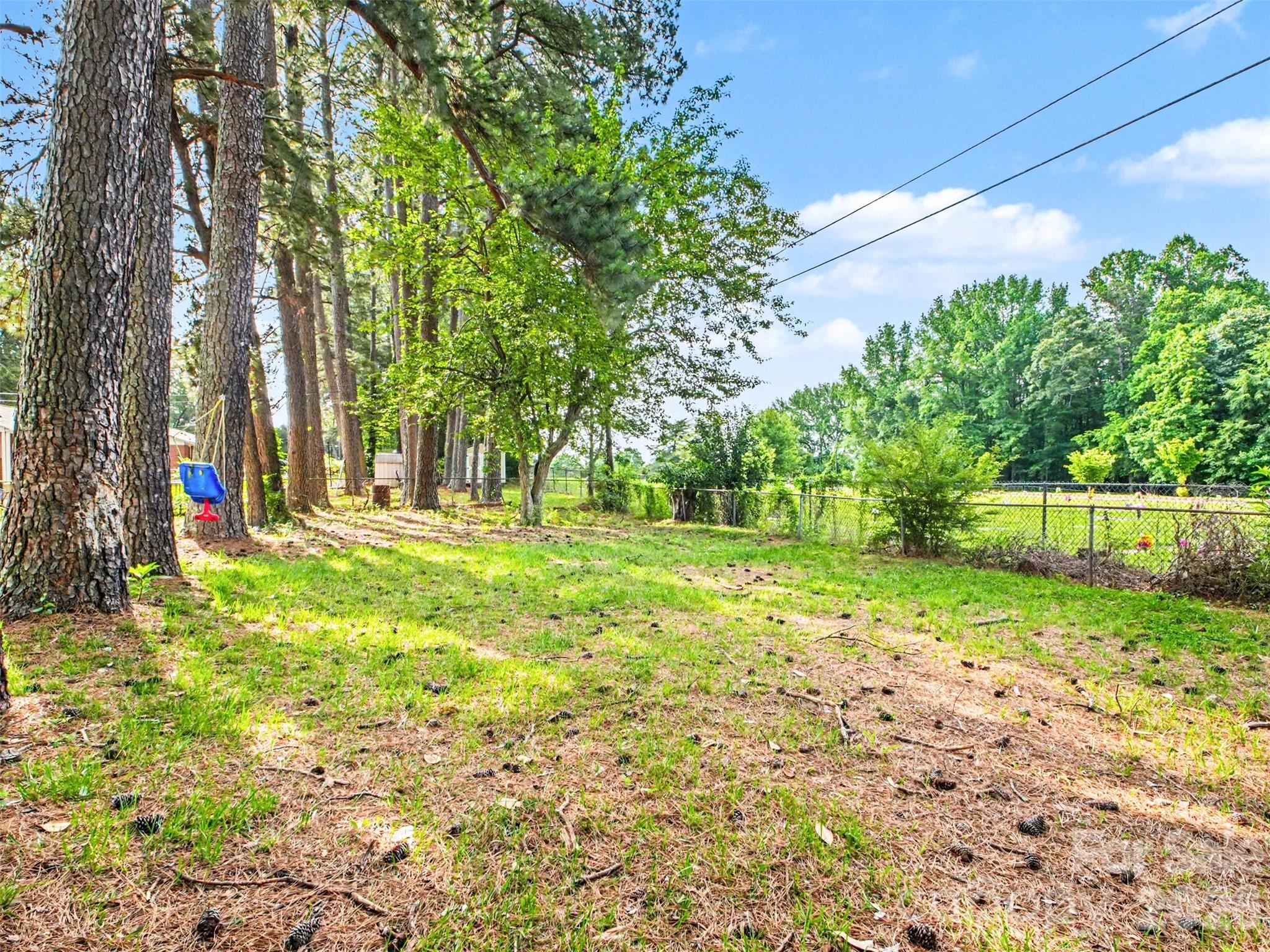 325 Amber Court SW — Concord