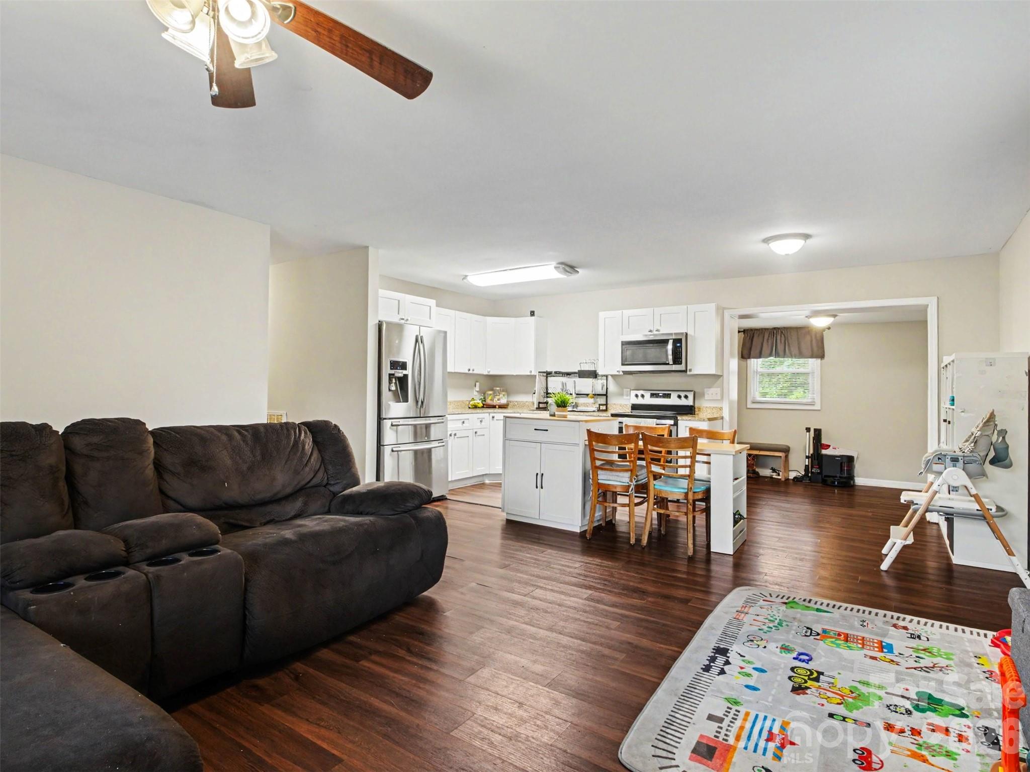 325 Amber Court SW — Concord