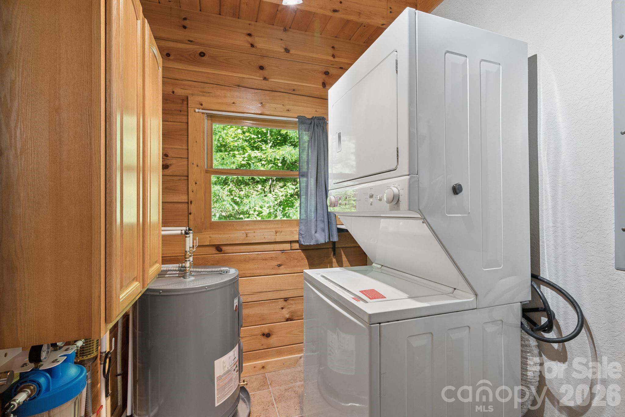89 Apgar Road — Candler