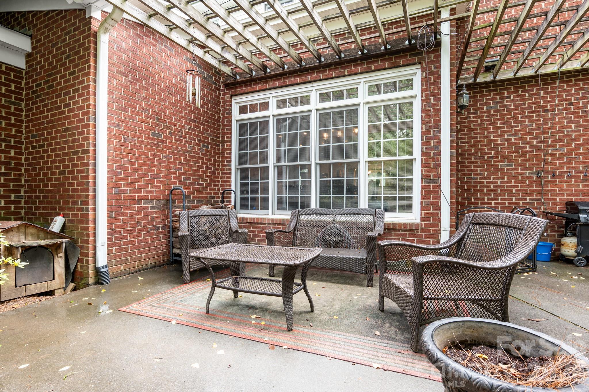 837 Shetland Place NW — Concord