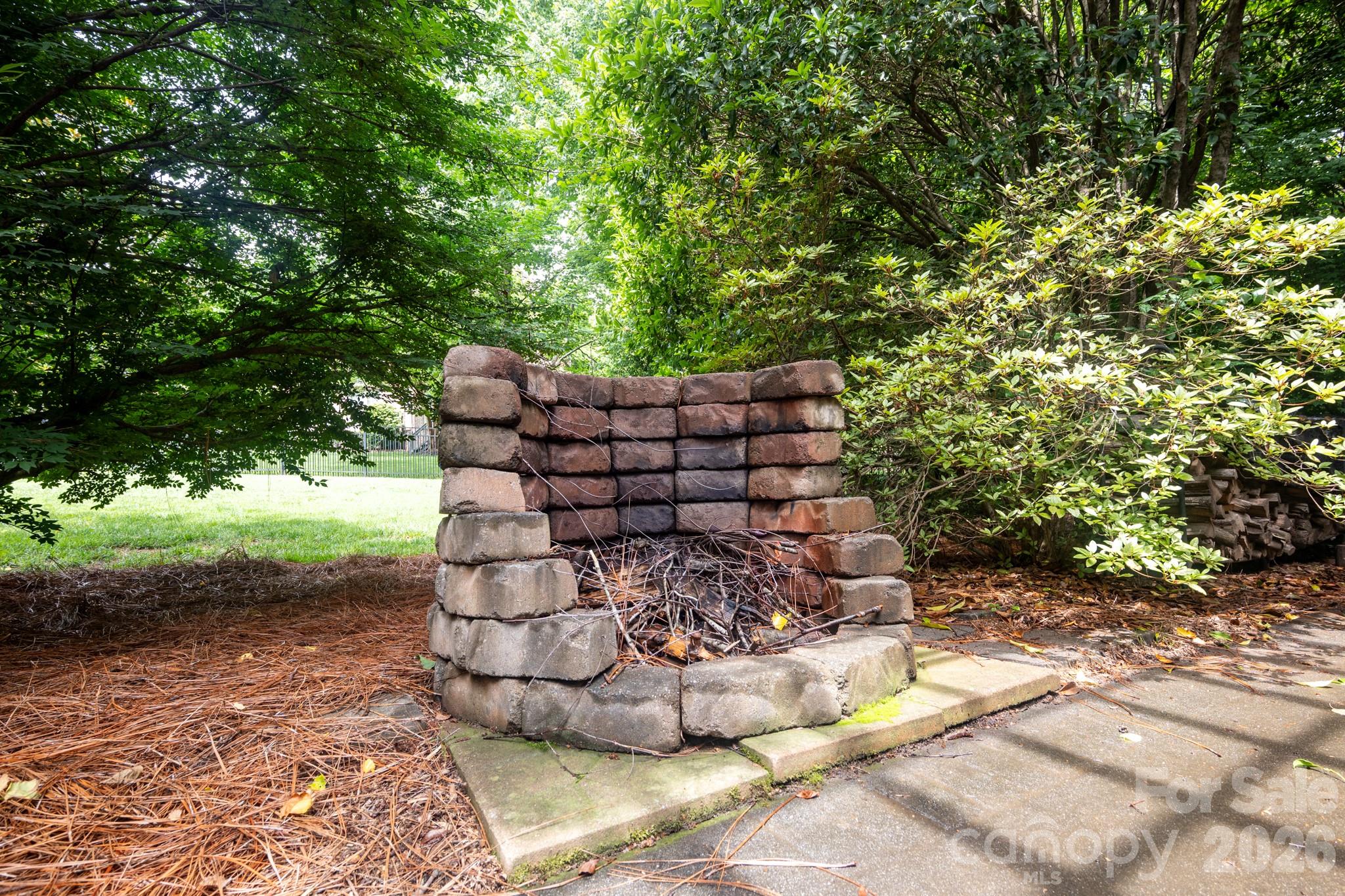 837 Shetland Place NW — Concord
