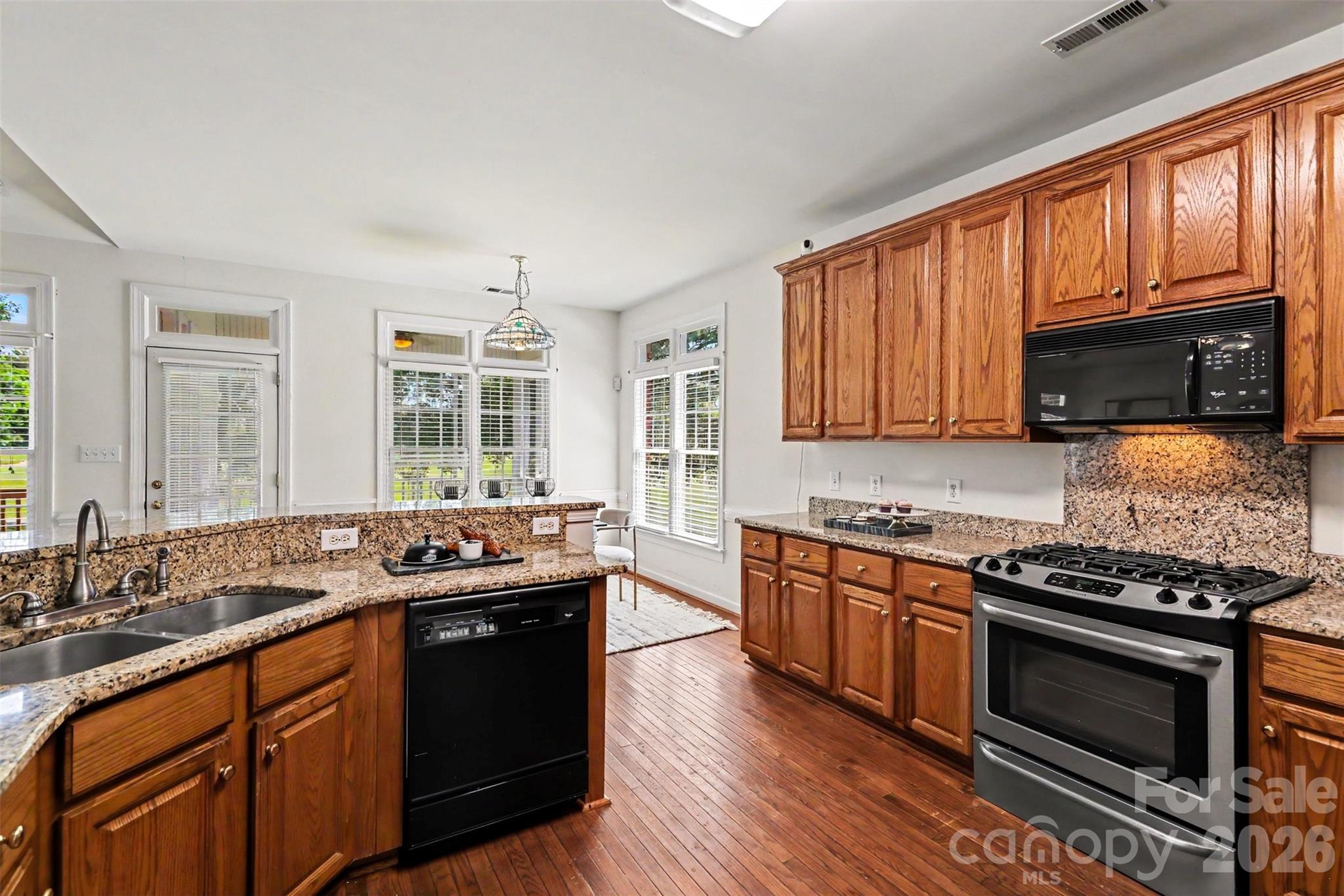 4726 Shannamara Drive — Matthews