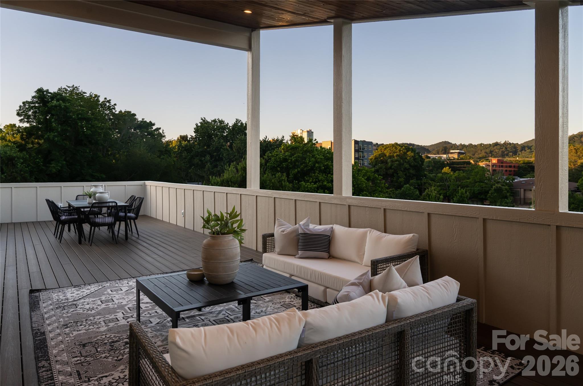 6 Dailey Drive — Asheville