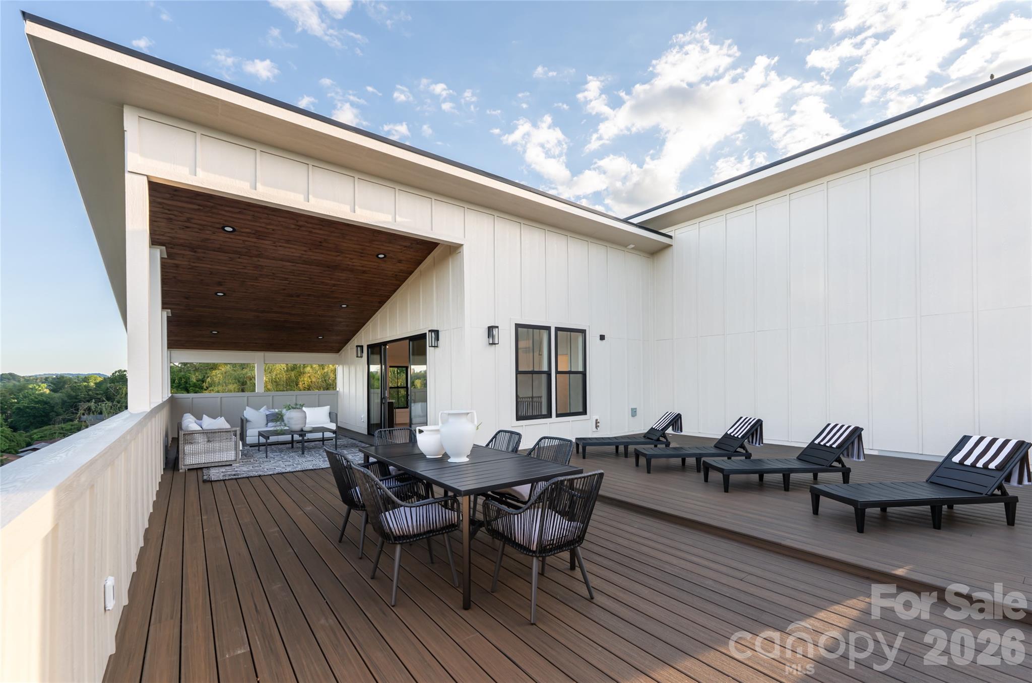 6 Dailey Drive — Asheville
