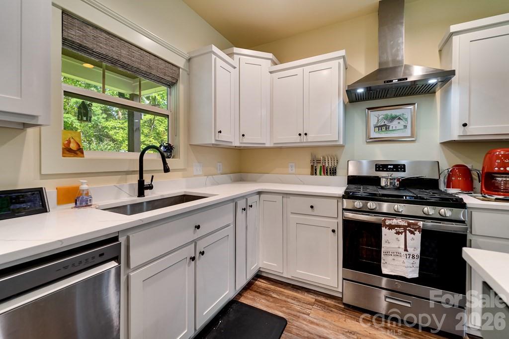 190 FORT HEMBREE Road — Hayesville