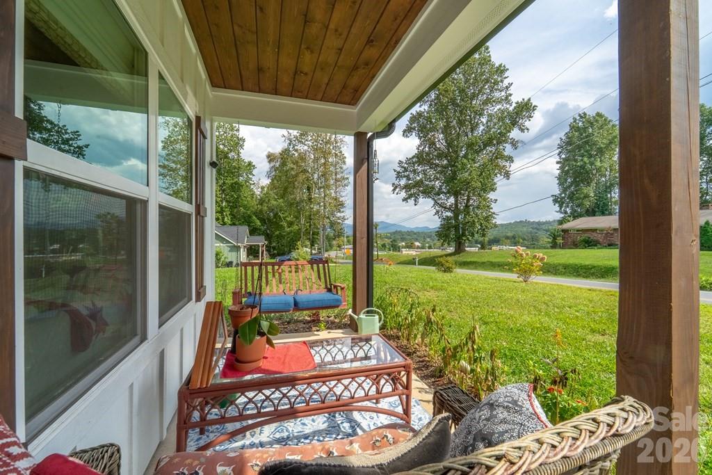 190 FORT HEMBREE Road — Hayesville