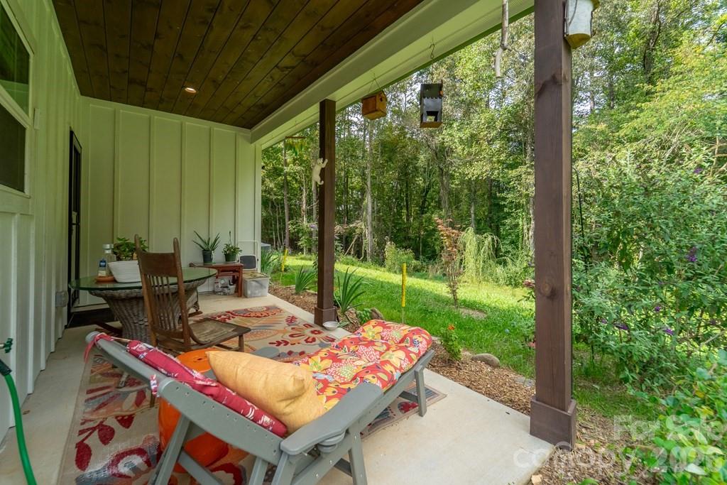 190 FORT HEMBREE Road — Hayesville