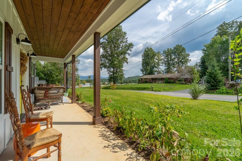 190 FORT HEMBREE Road — Hayesville