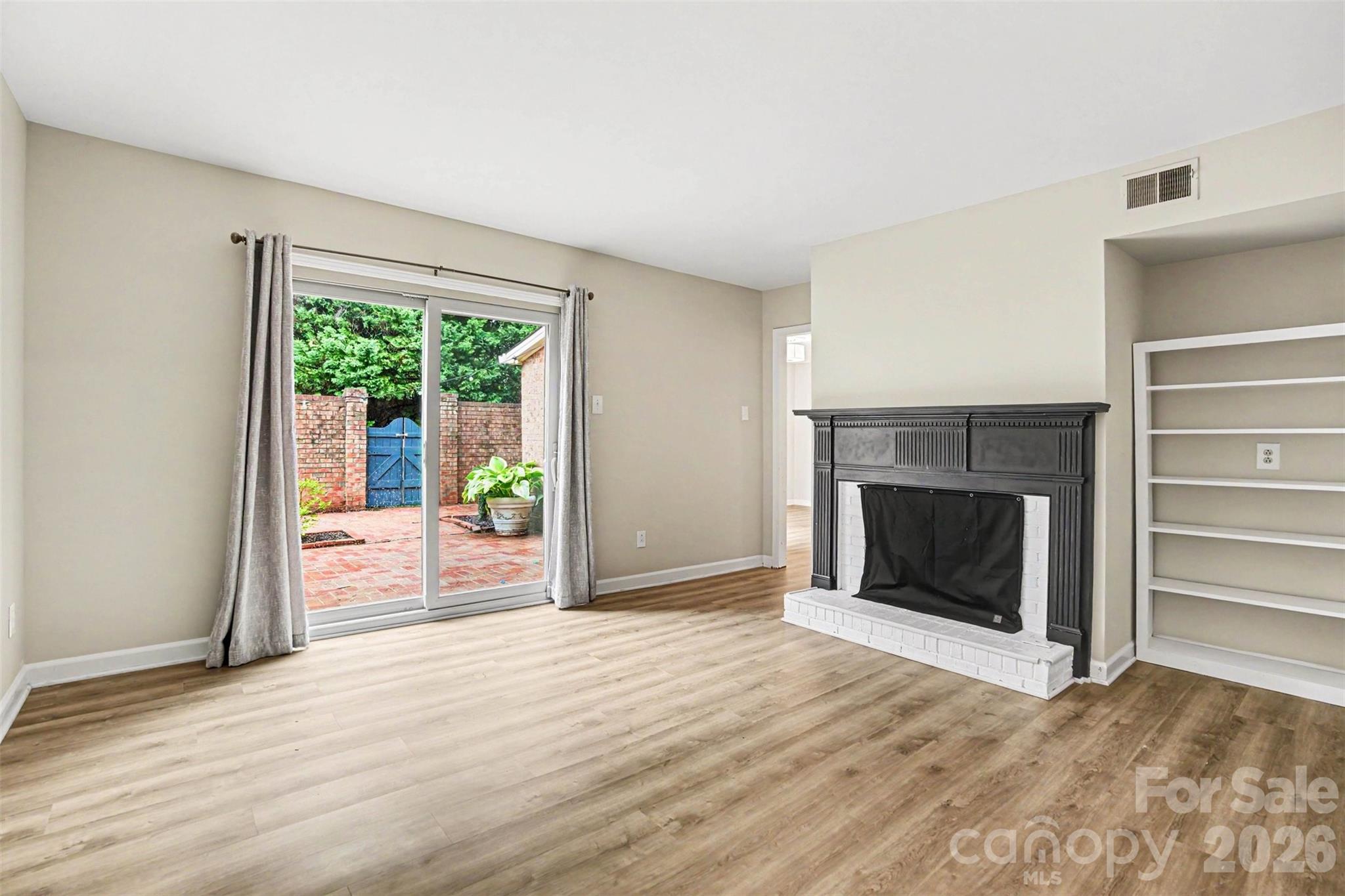 6617 Bunker Hill Circle — Charlotte
