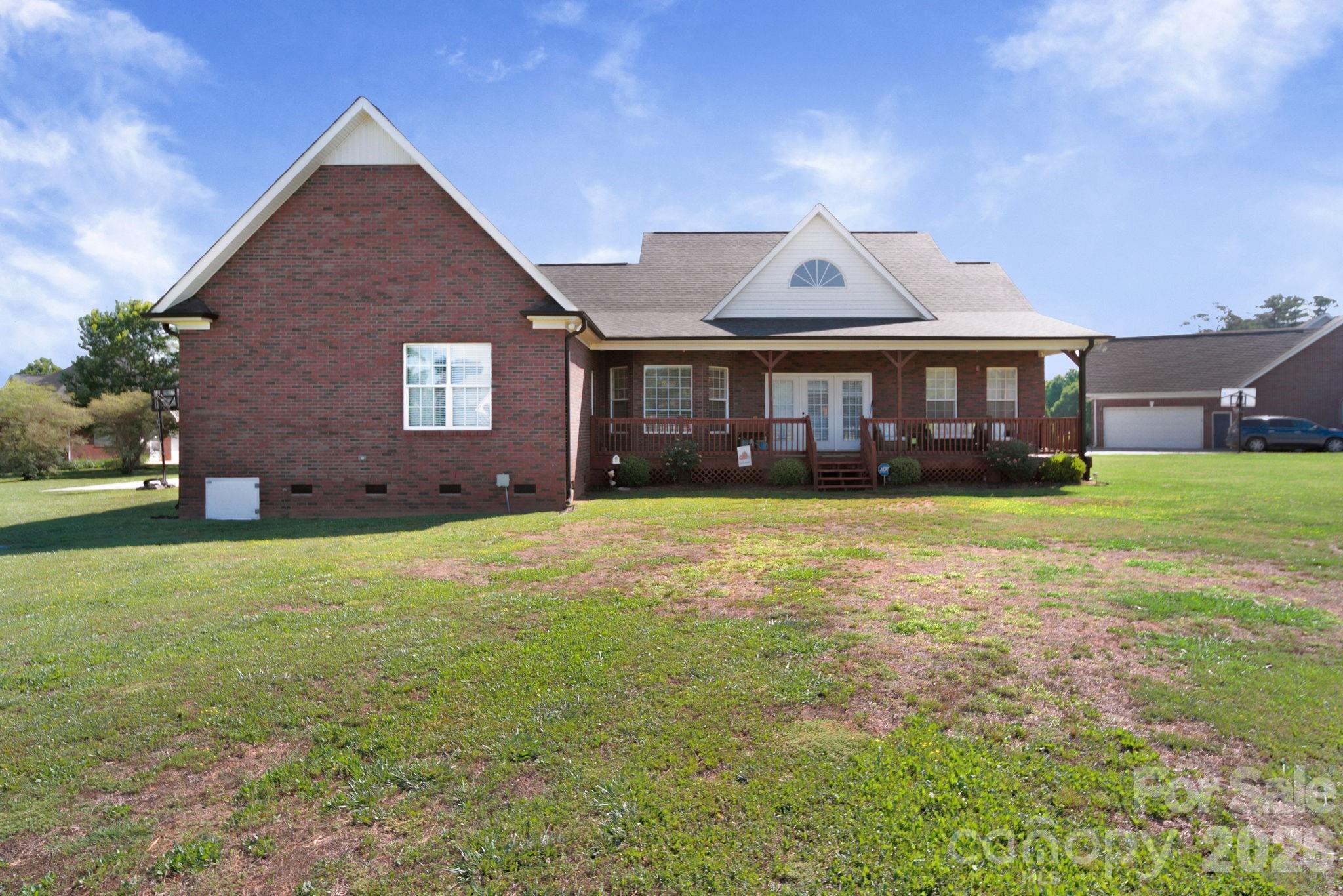 2318 Cardinal Ridge Lane — Wingate