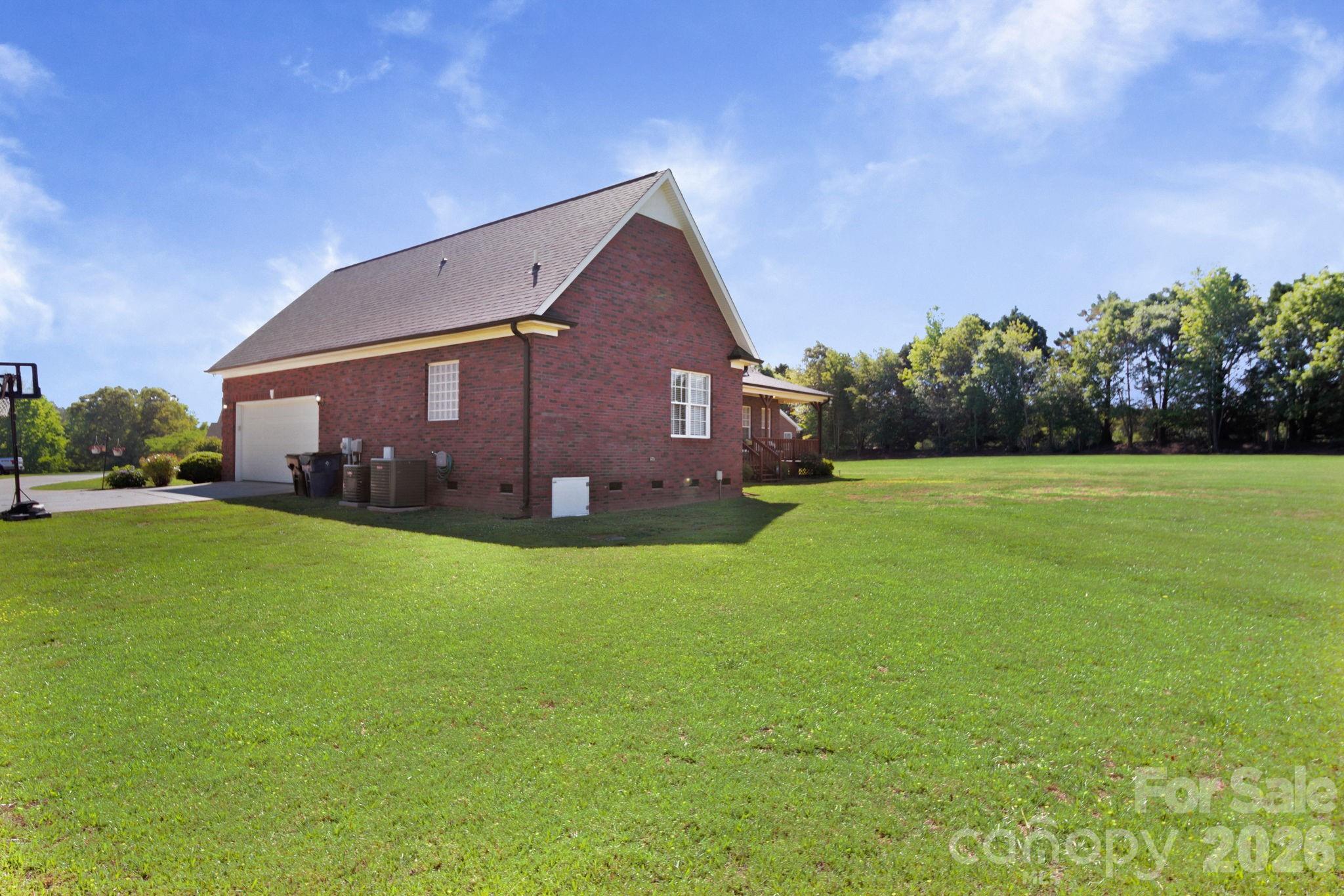 2318 Cardinal Ridge Lane — Wingate