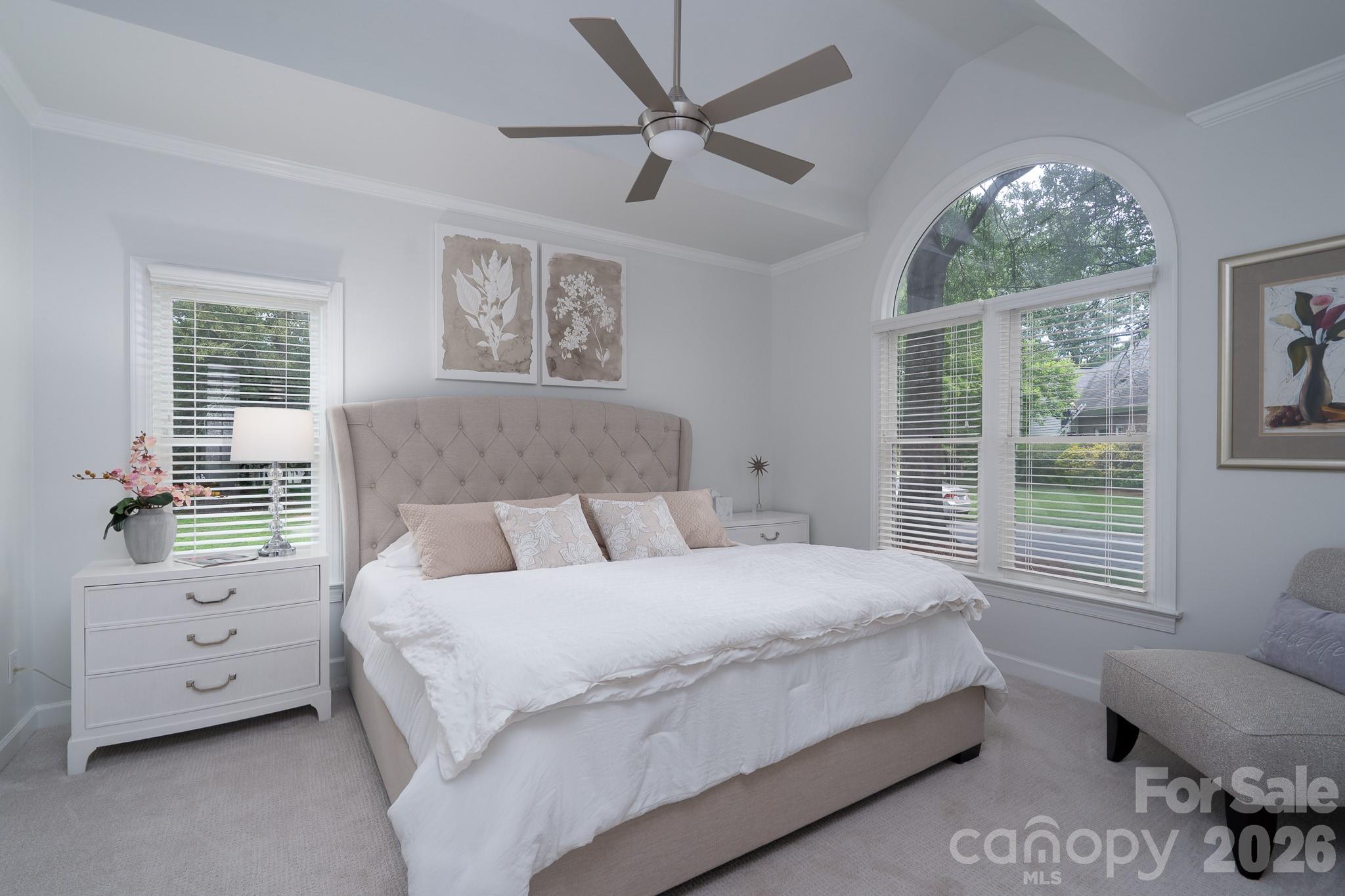 444 Millingport Lane — New London