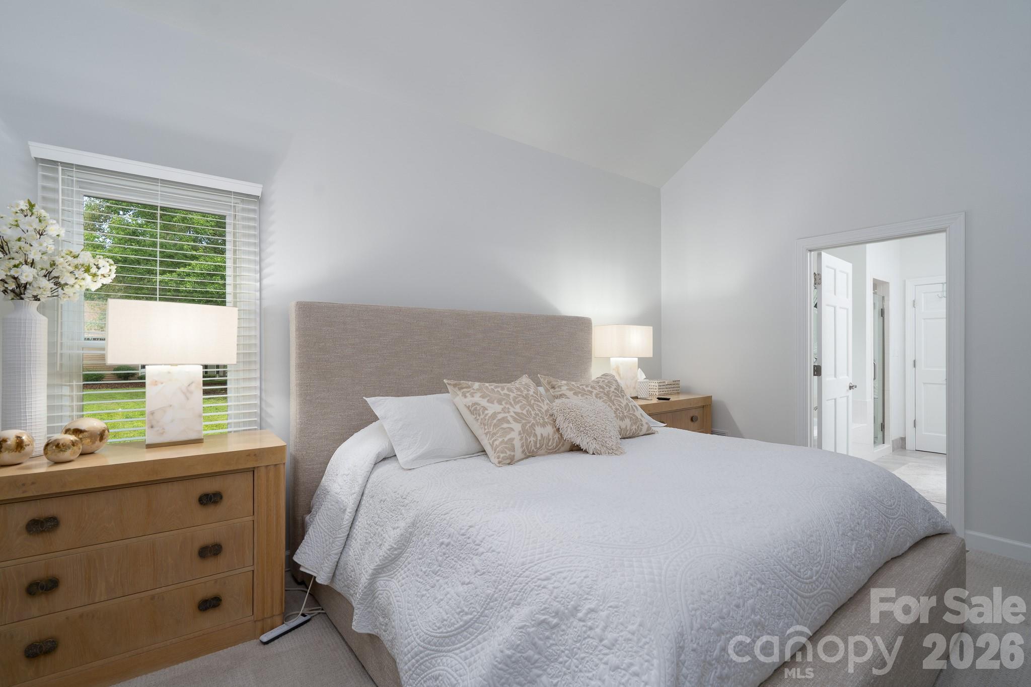 444 Millingport Lane — New London