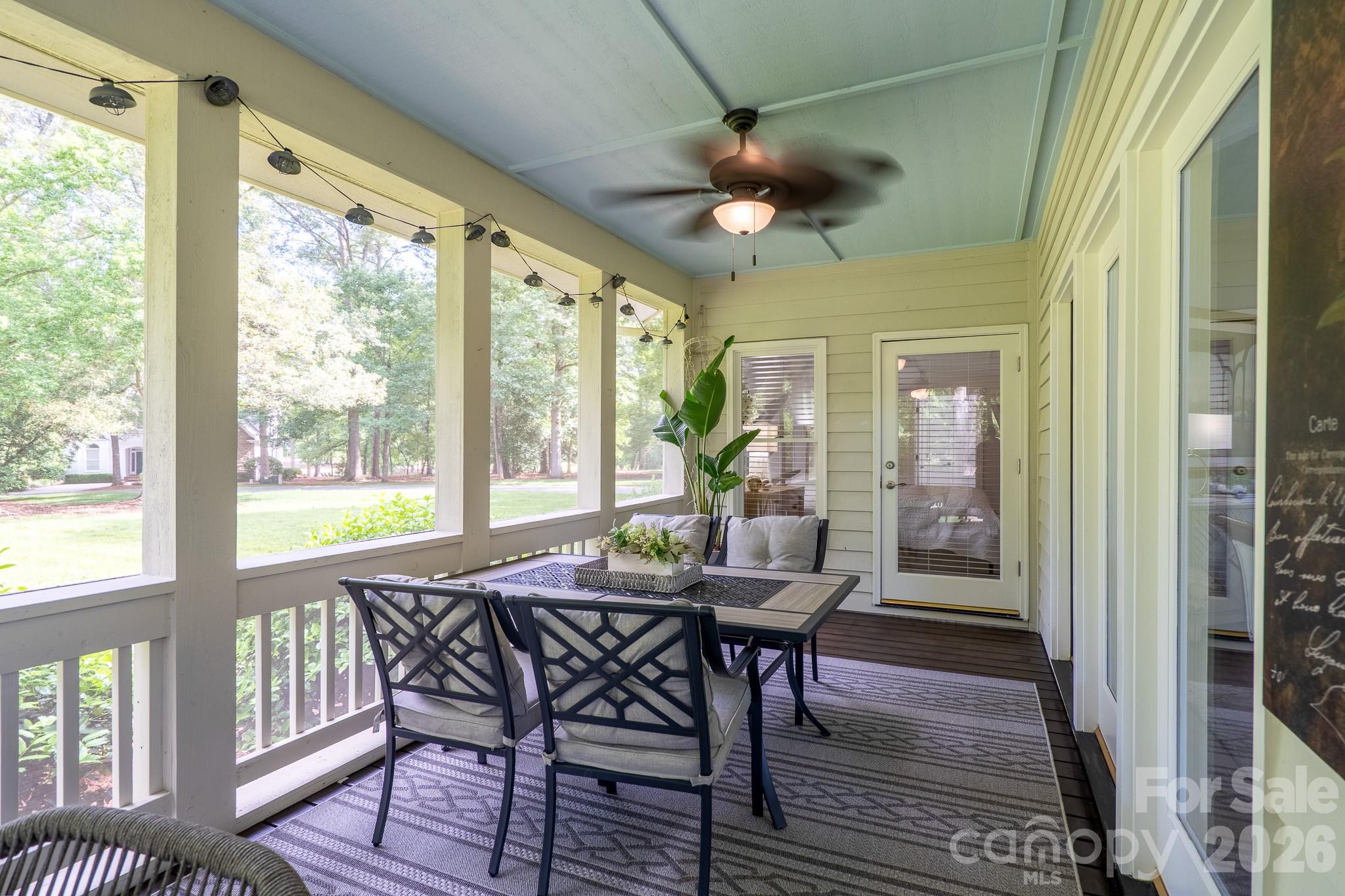 444 Millingport Lane — New London