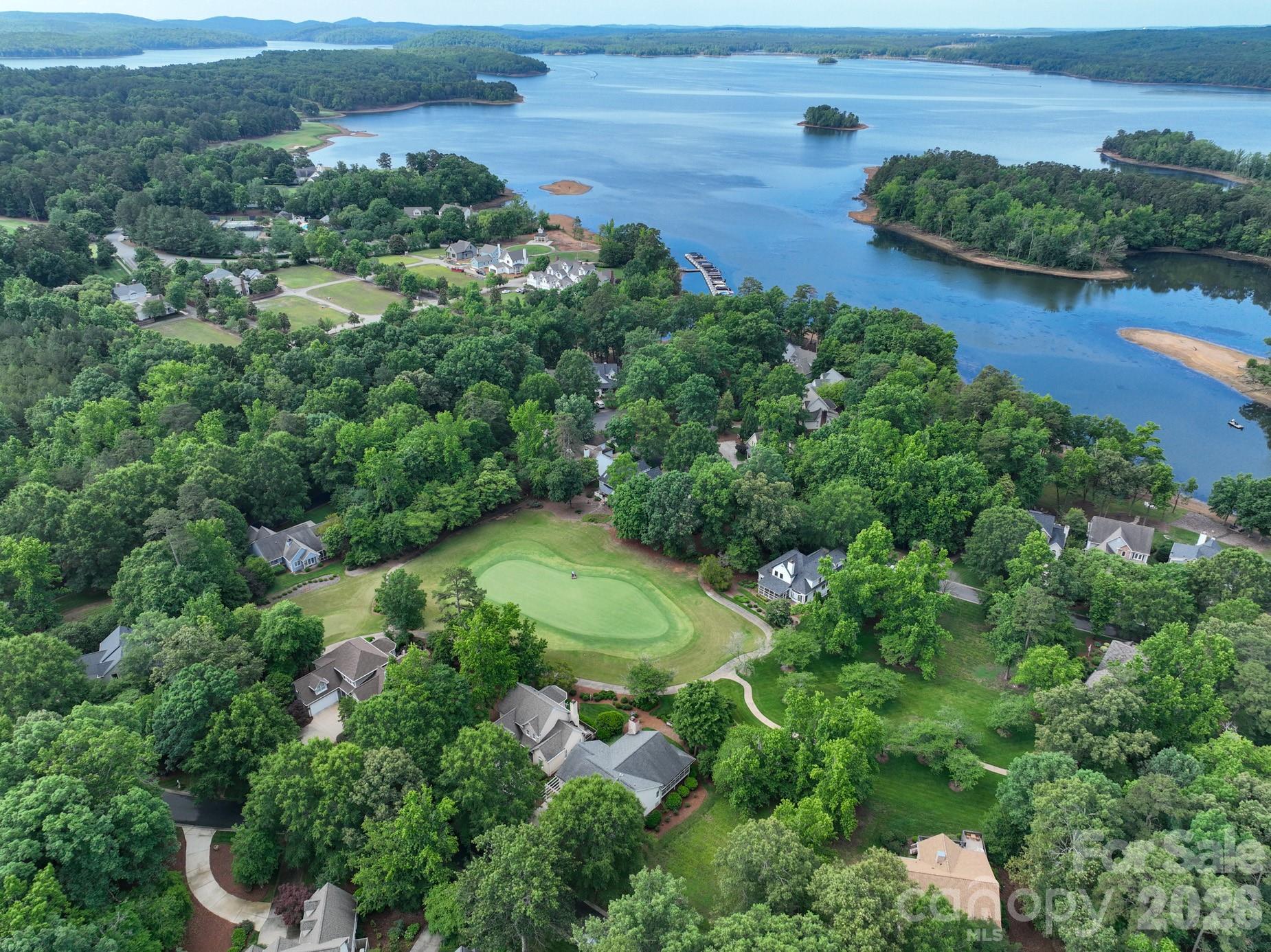 444 Millingport Lane — New London