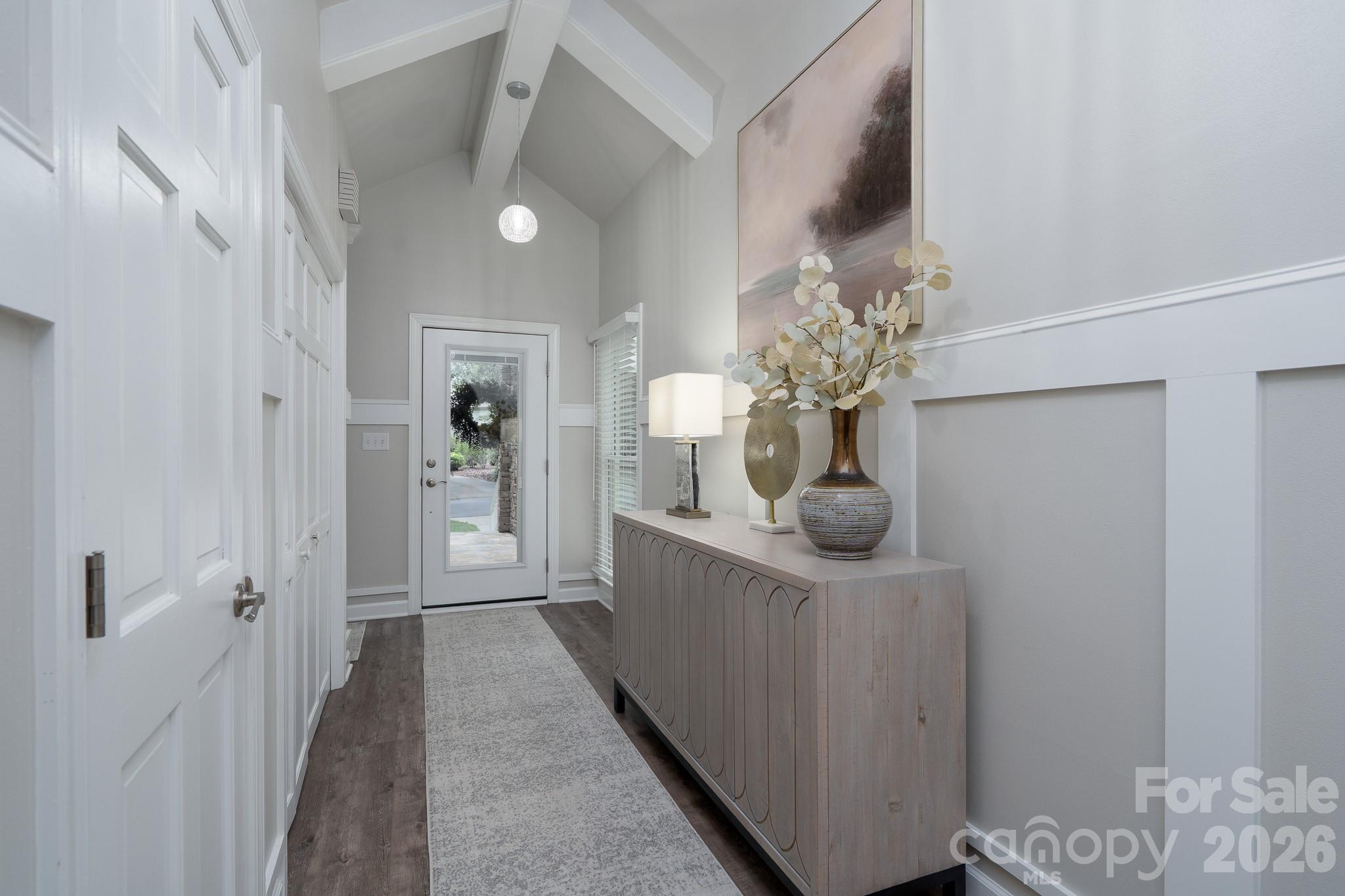 444 Millingport Lane — New London