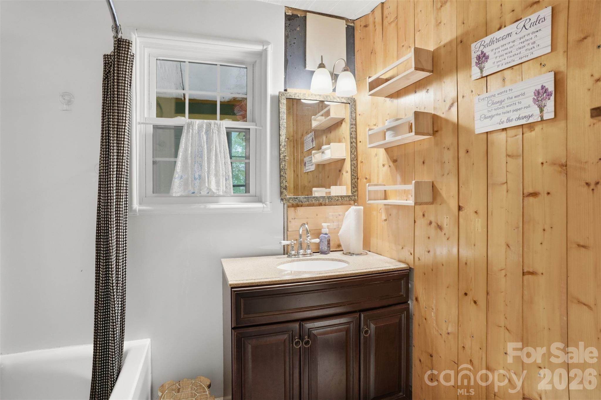 1815 Hemlock Avenue — Gastonia